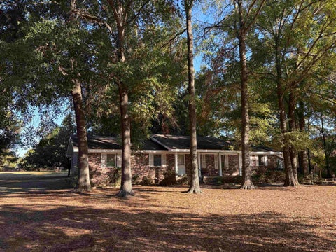 Photo of 1024 Salem Road, Conway, AR 72034 (MLS # 26042539)