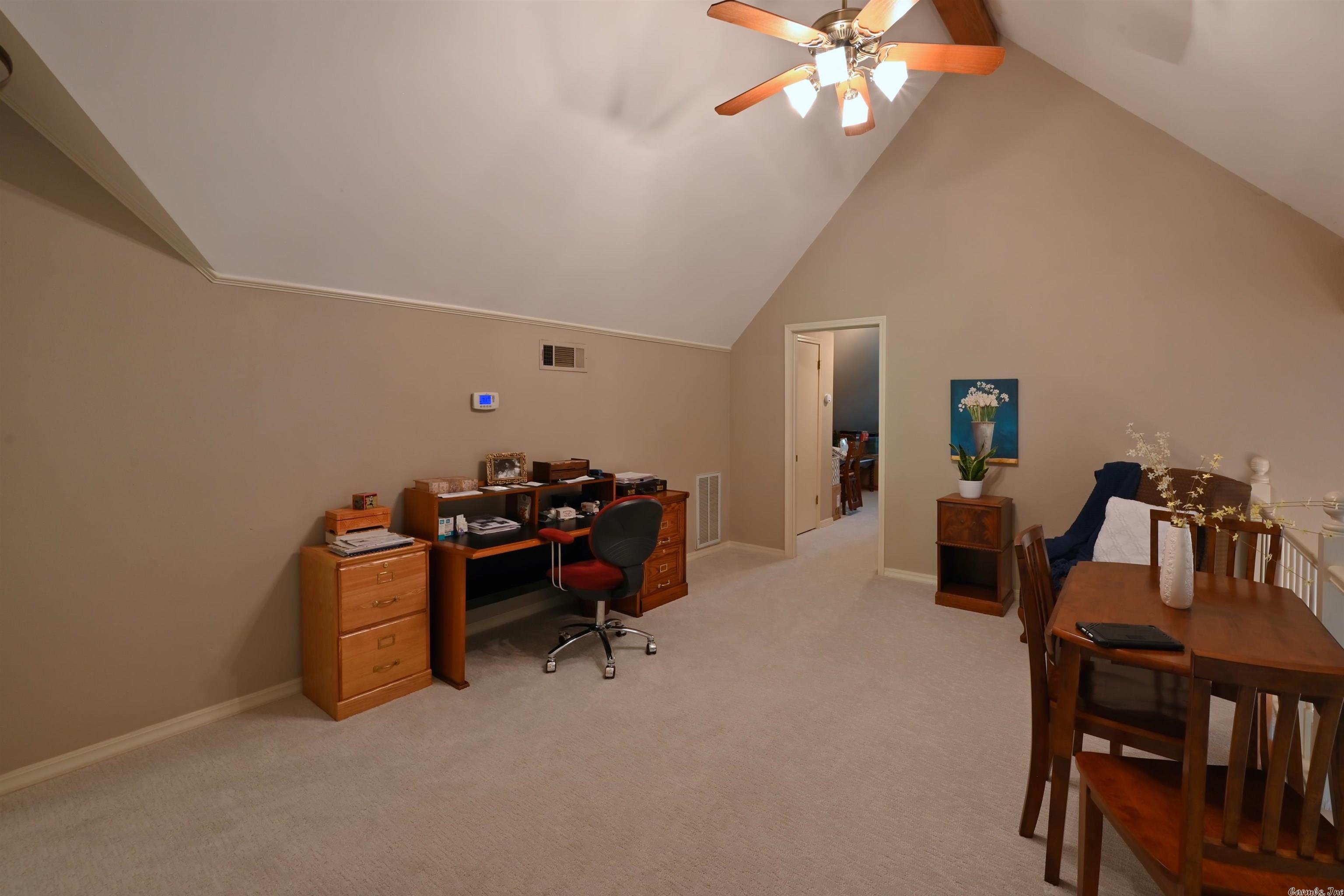 LANDS END - Residential