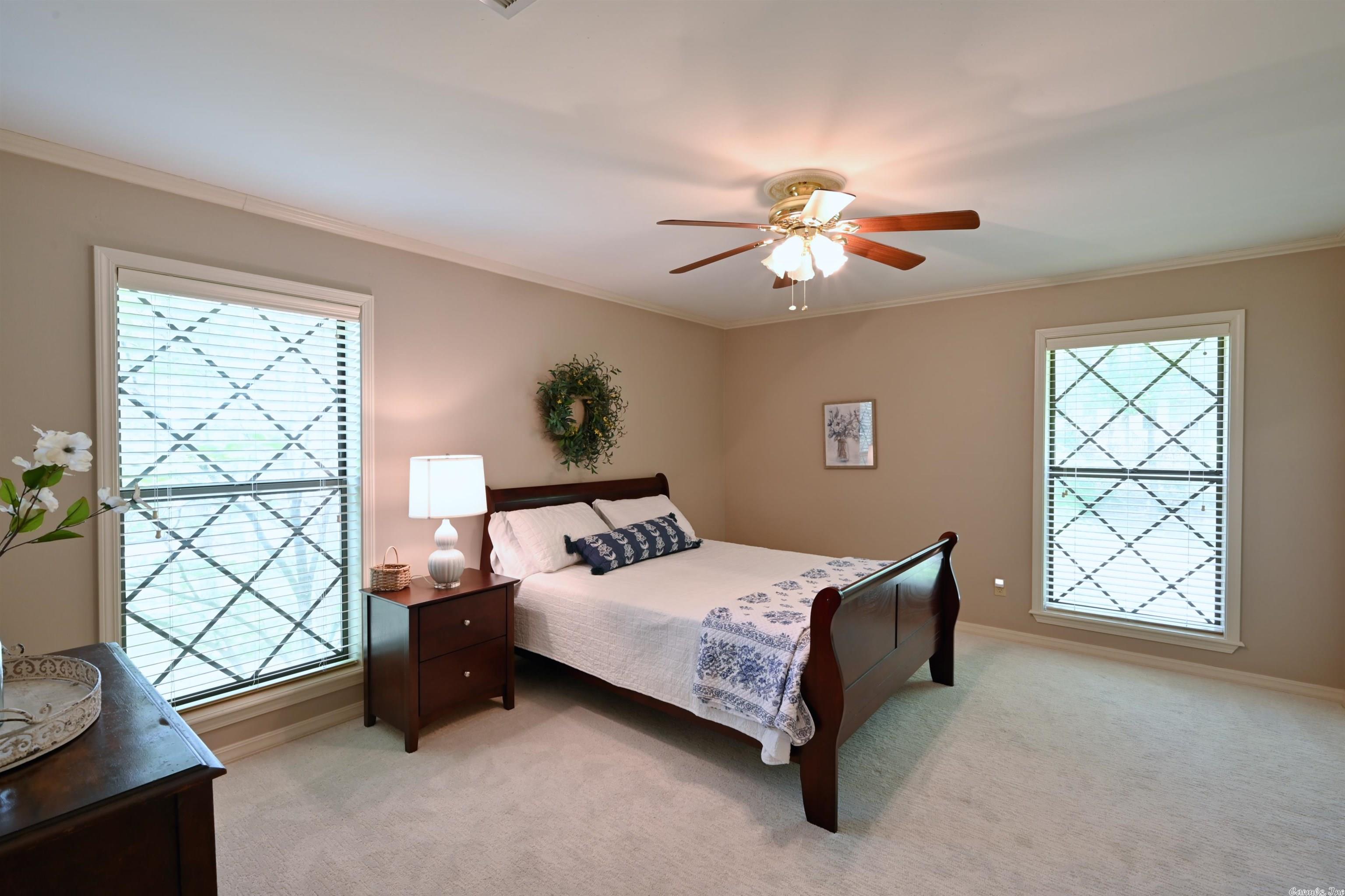 LANDS END - Residential