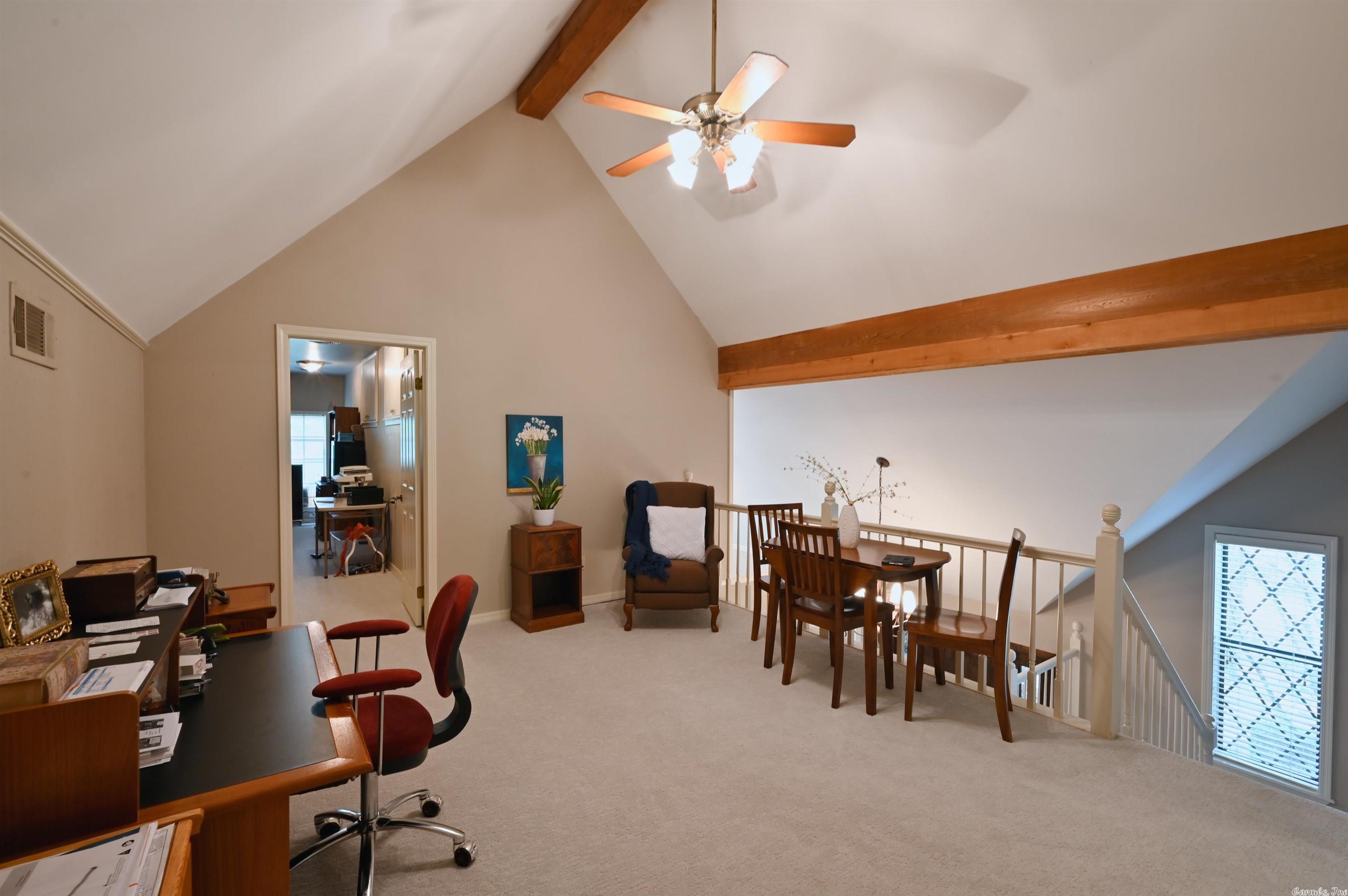 LANDS END - Residential