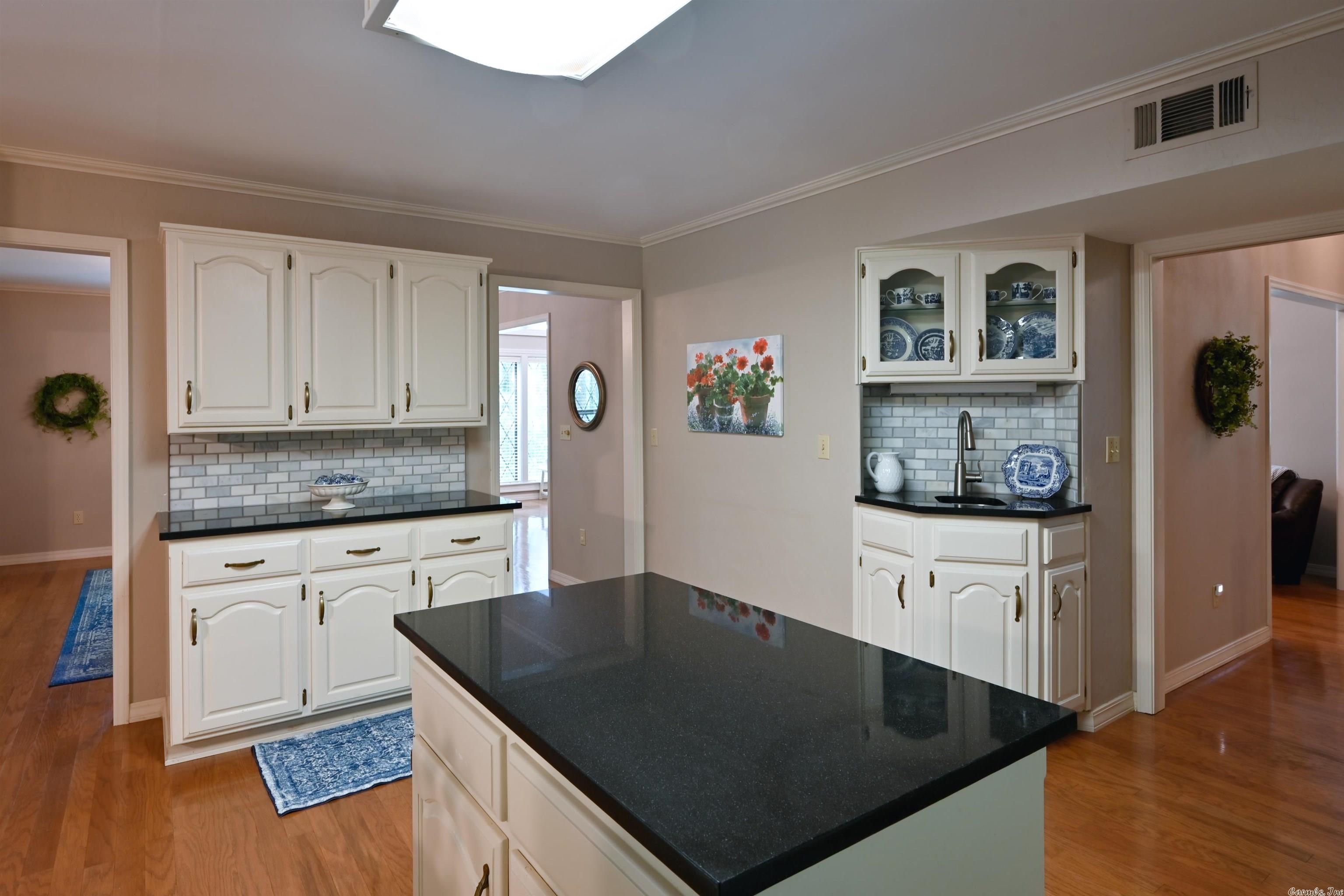 LANDS END - Residential