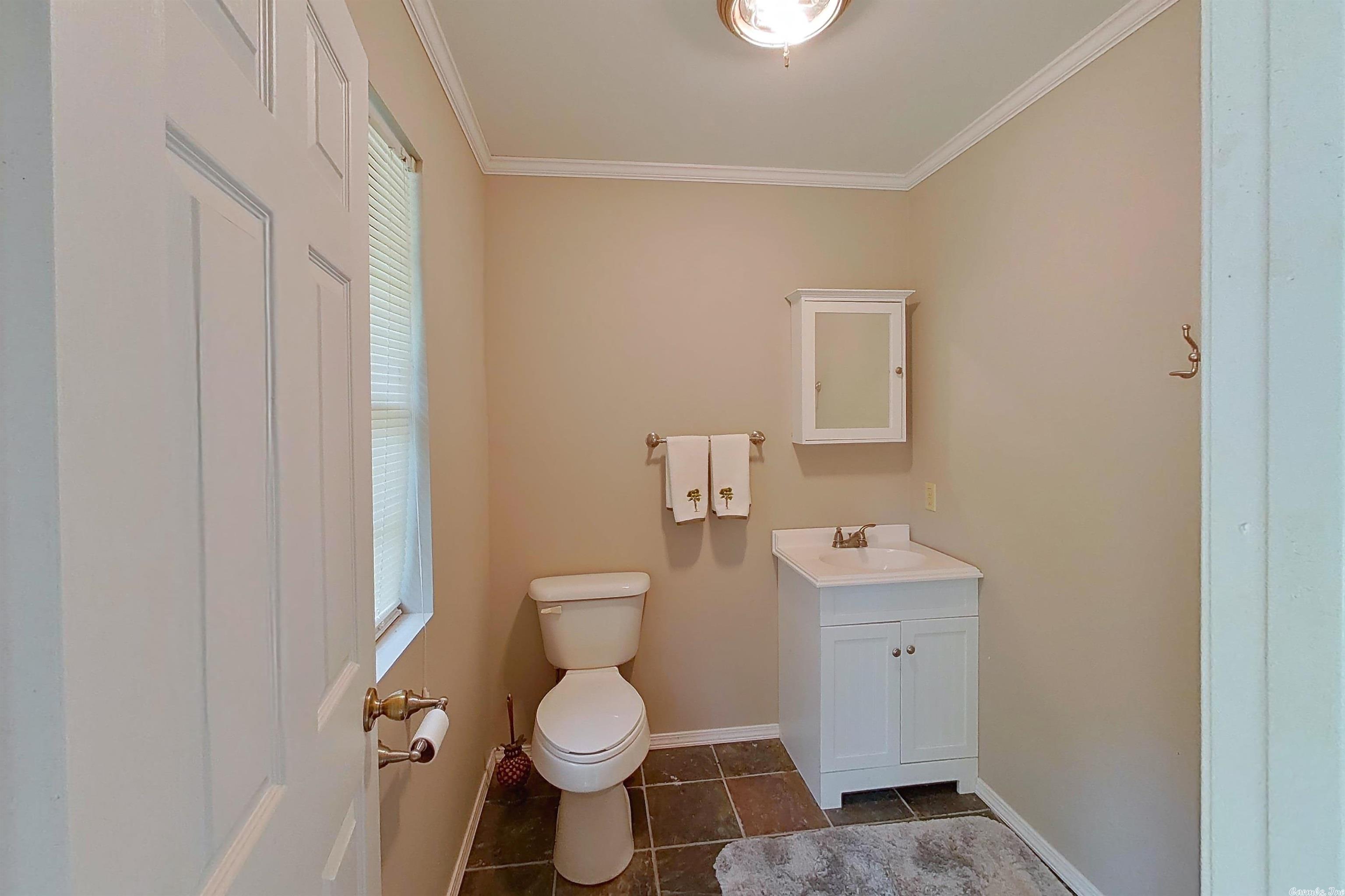 LANDS END - Residential