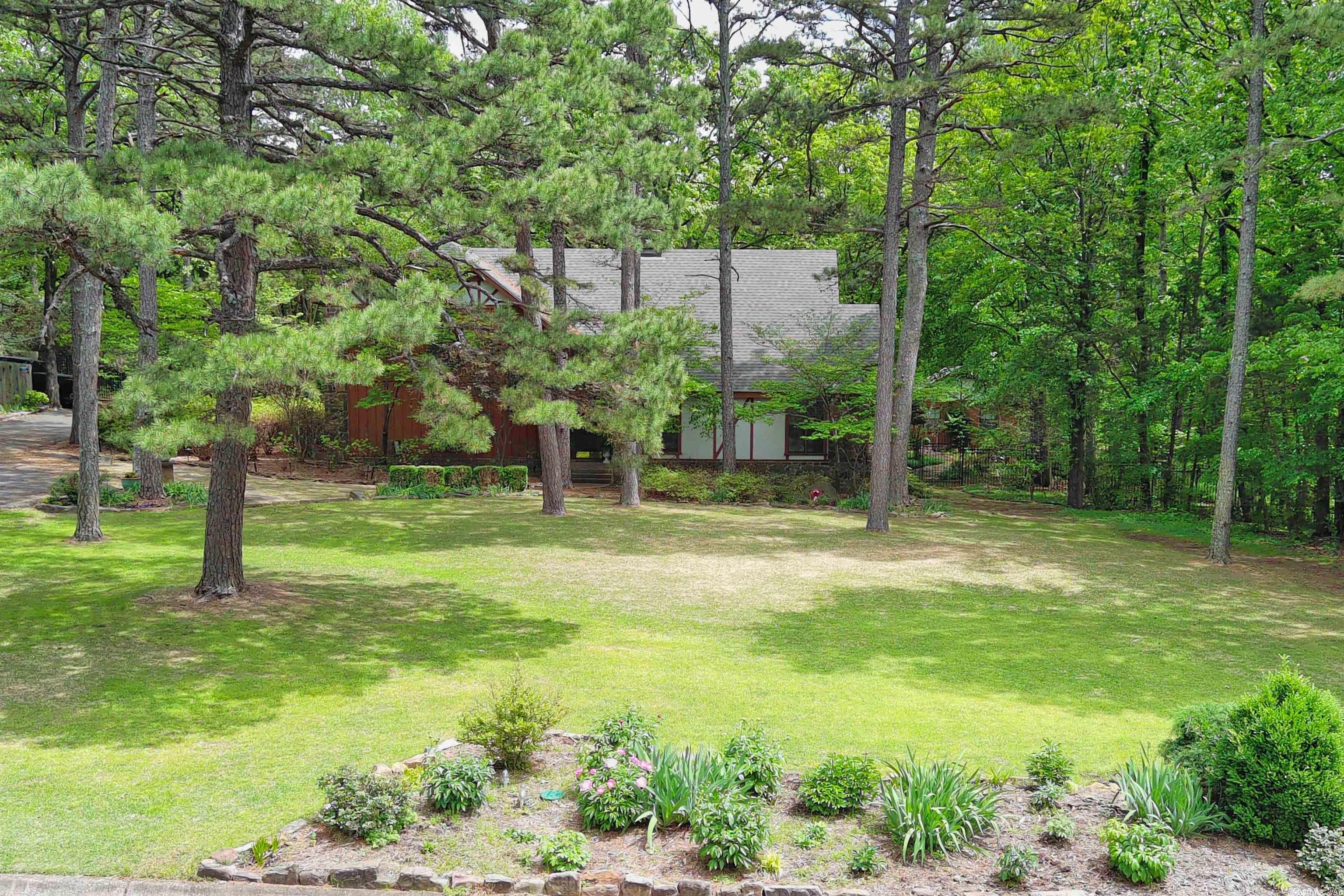 LANDS END - Residential