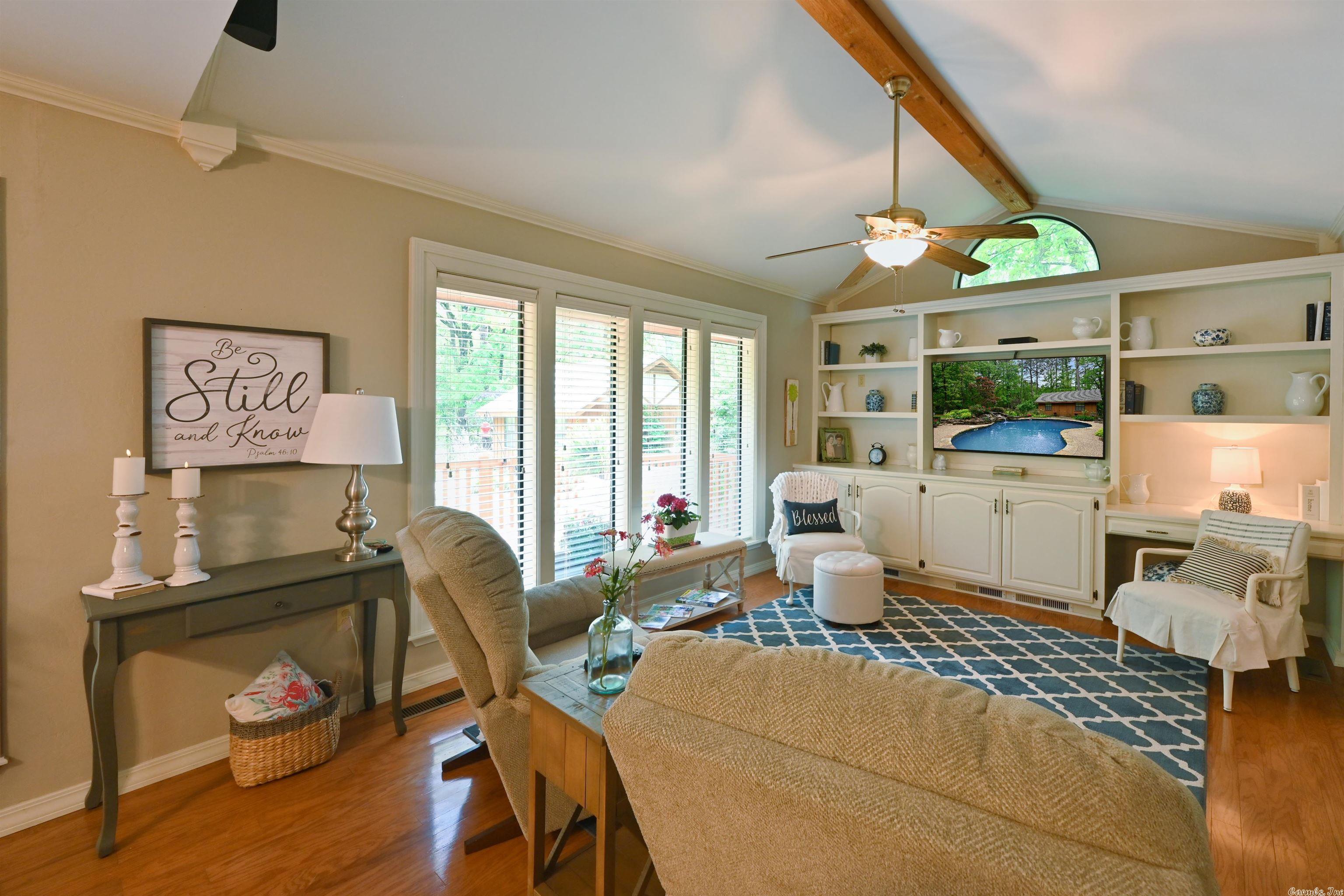 LANDS END - Residential