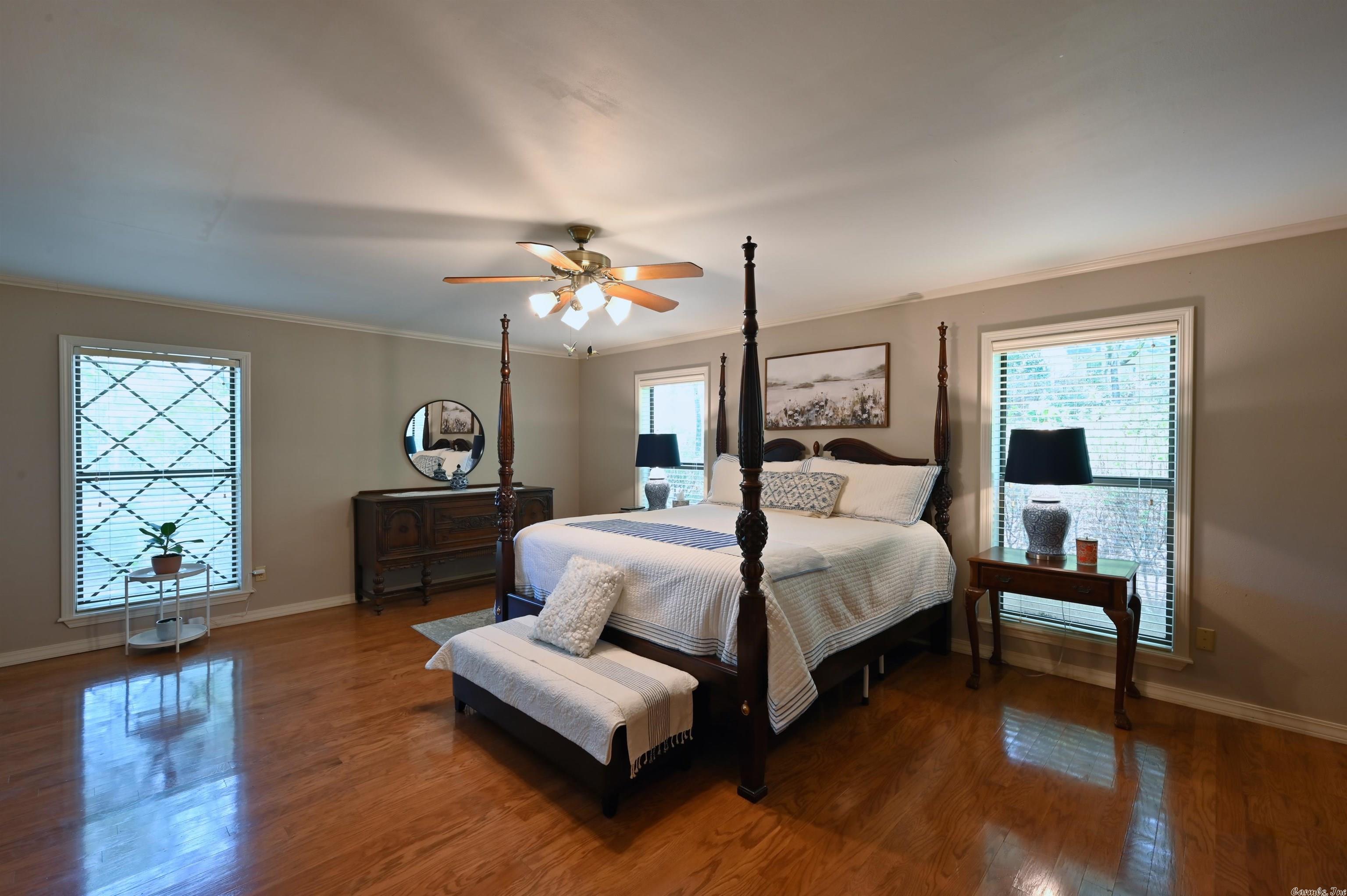 LANDS END - Residential