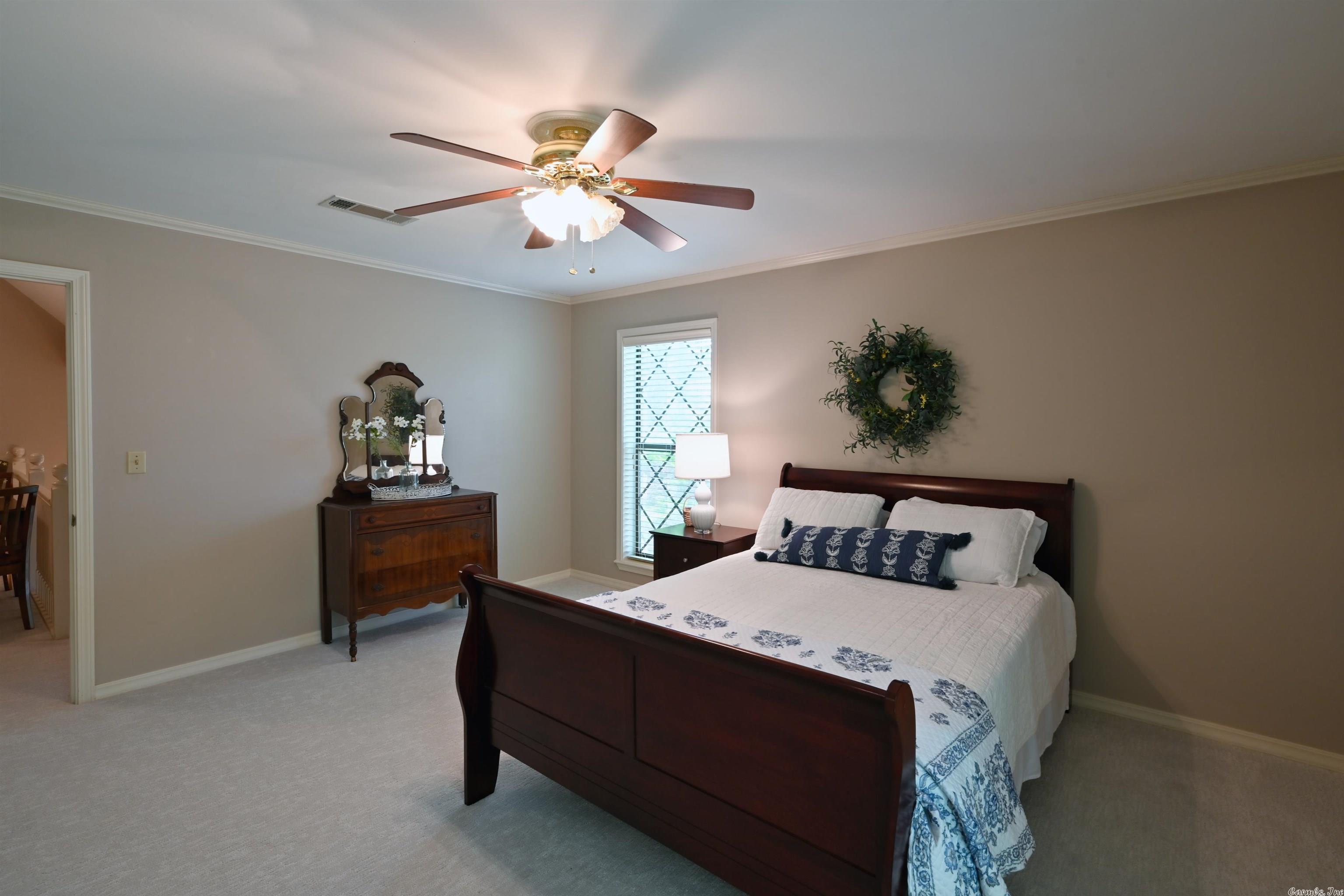 LANDS END - Residential