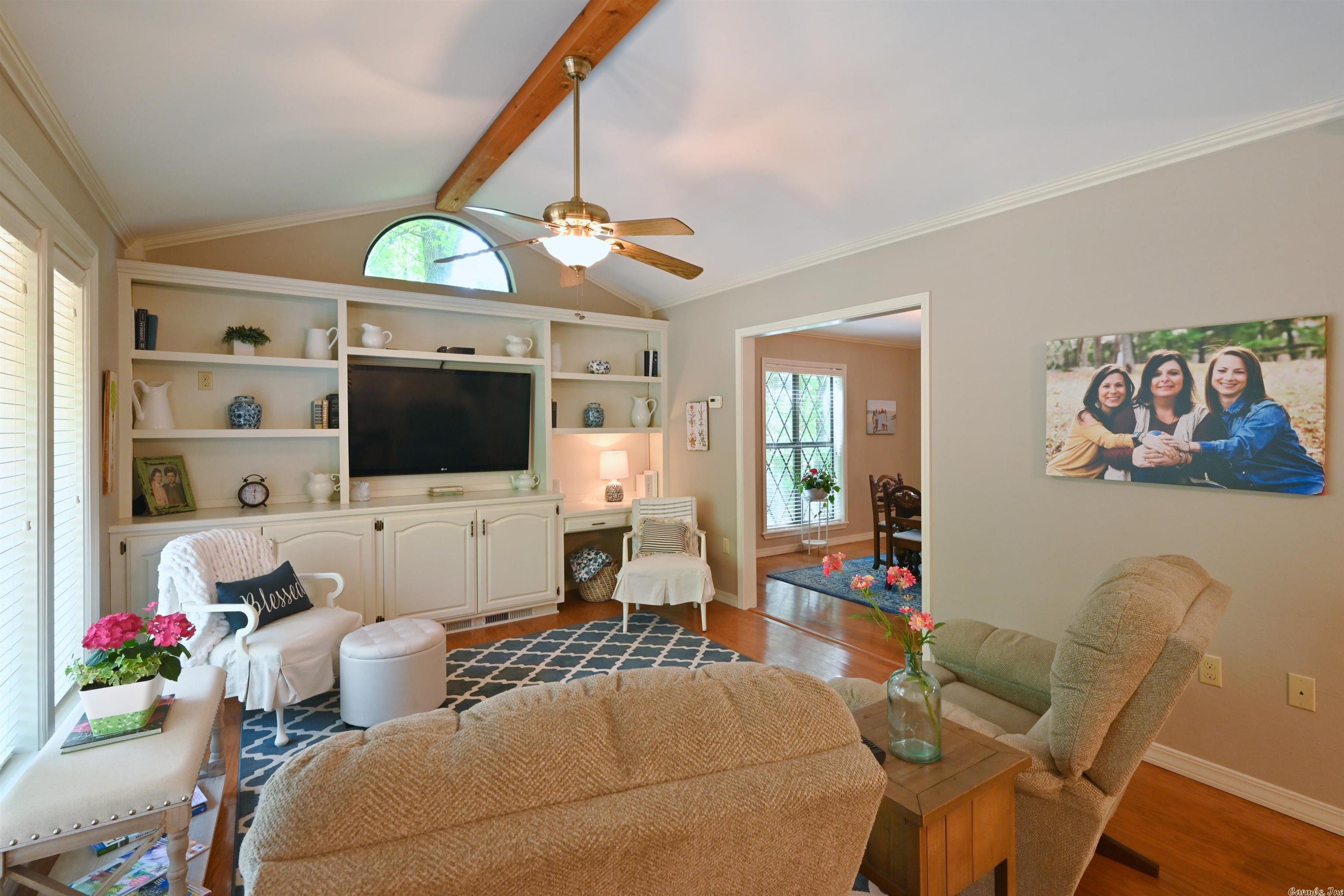 LANDS END - Residential