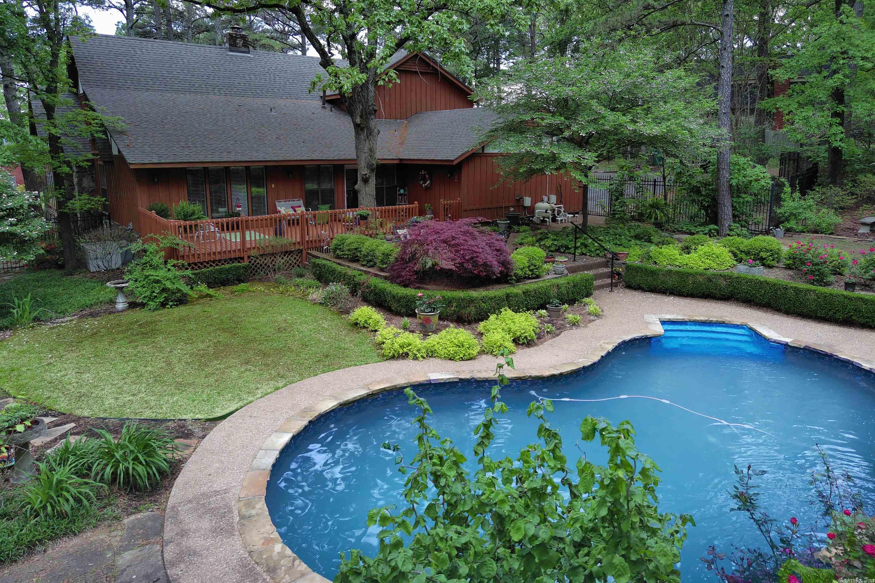 LANDS END - Residential