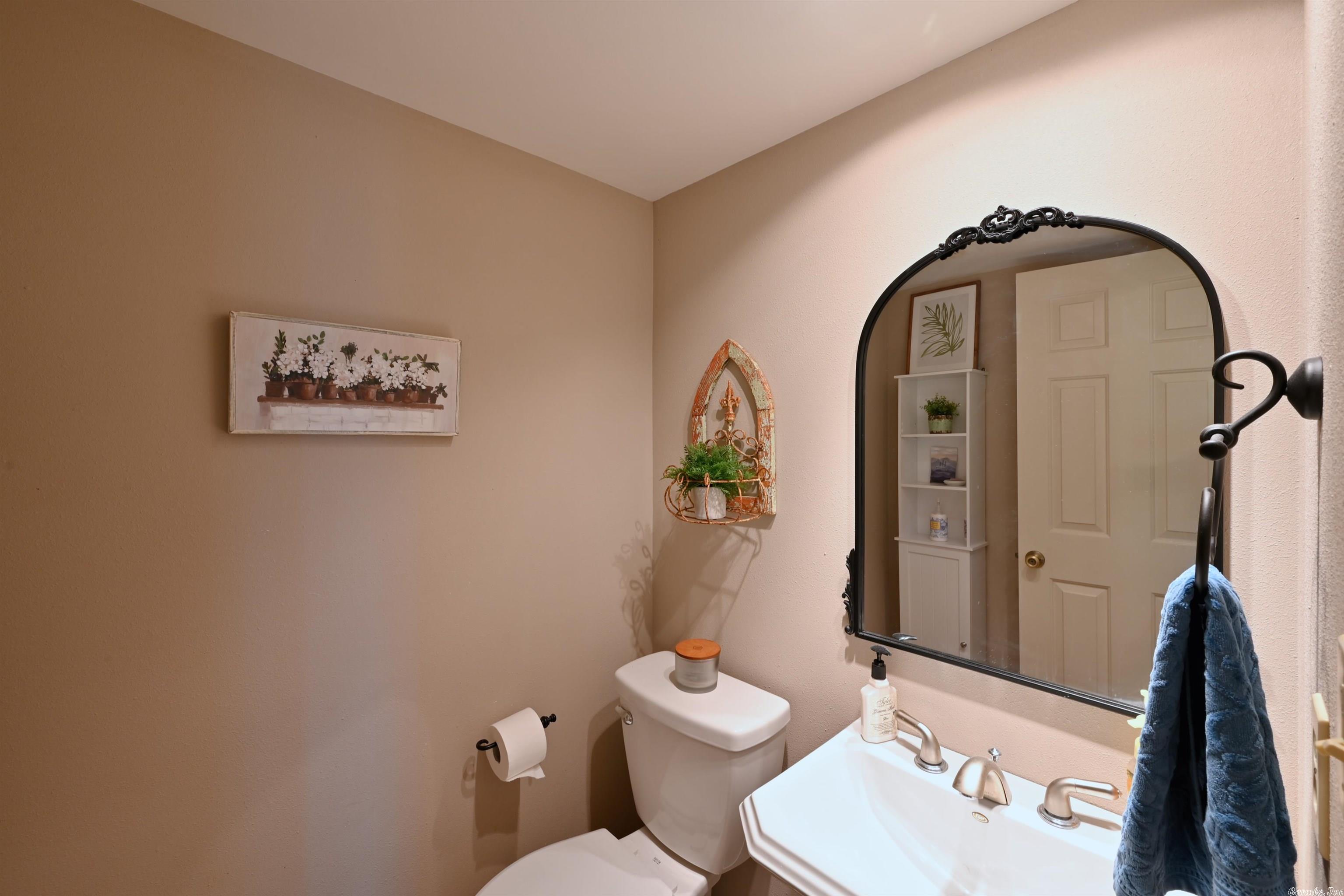 LANDS END - Residential