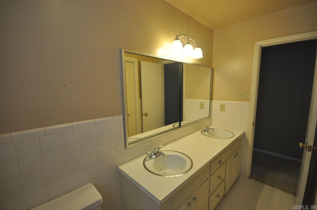 STURBRIDGE - Residential