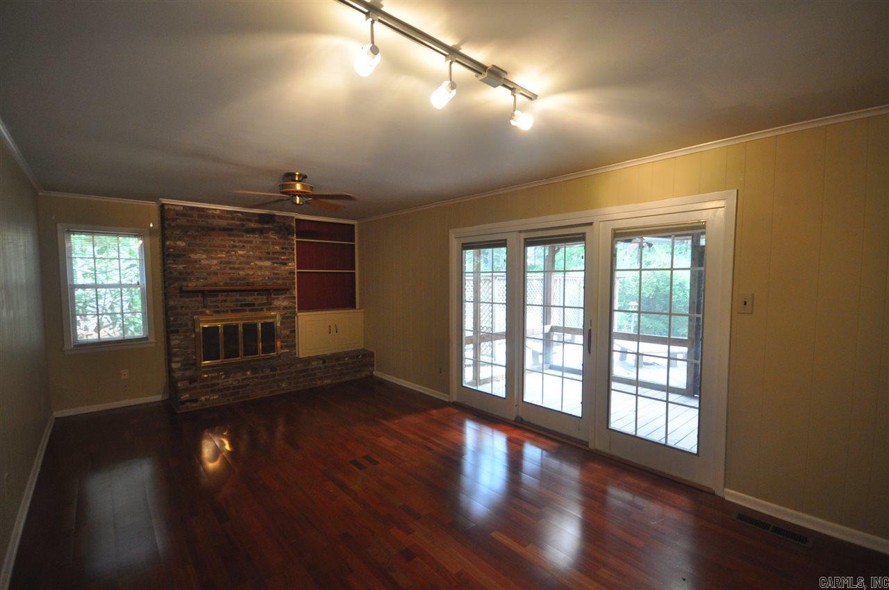 STURBRIDGE - Residential