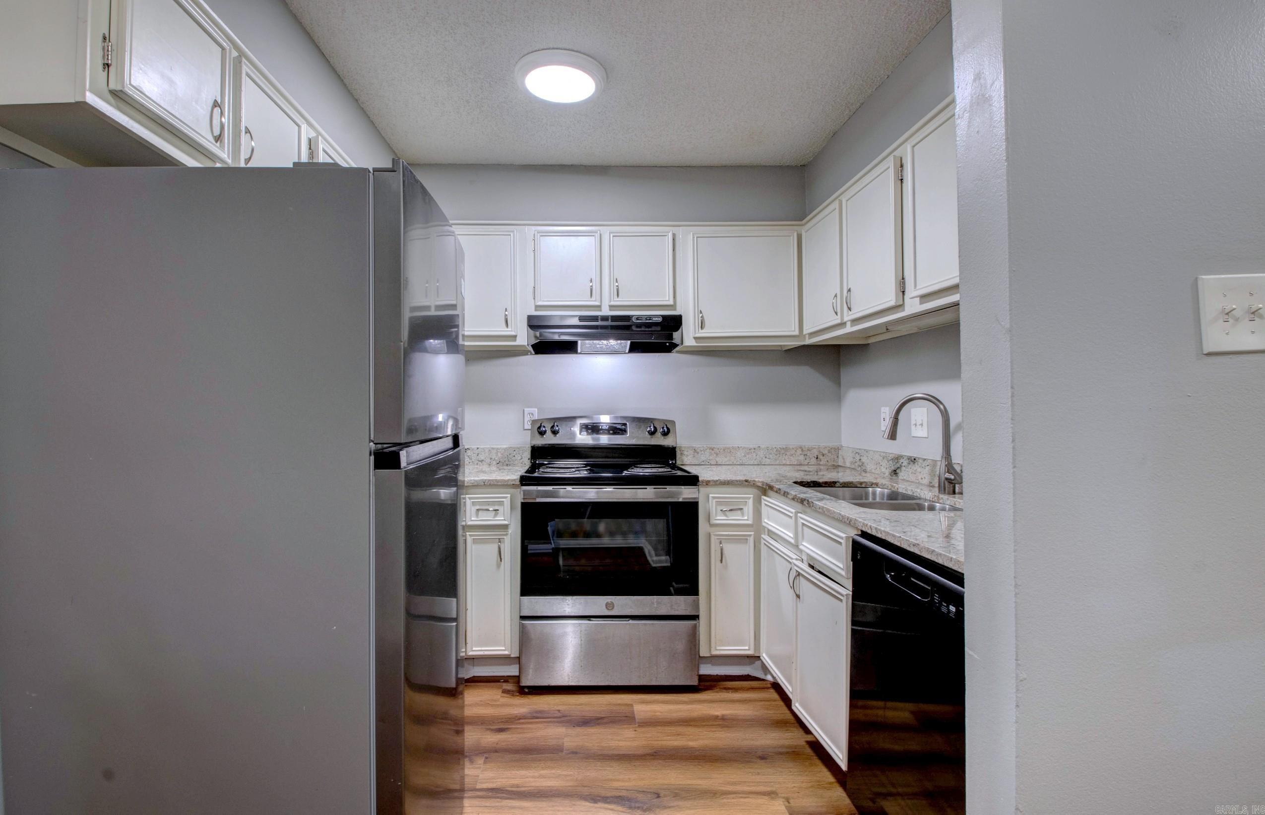 Ratterees - Residential Lease