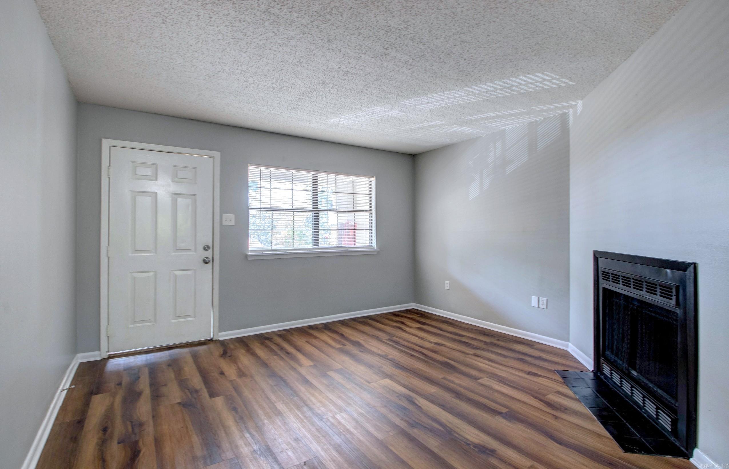 Ratterees - Residential Lease