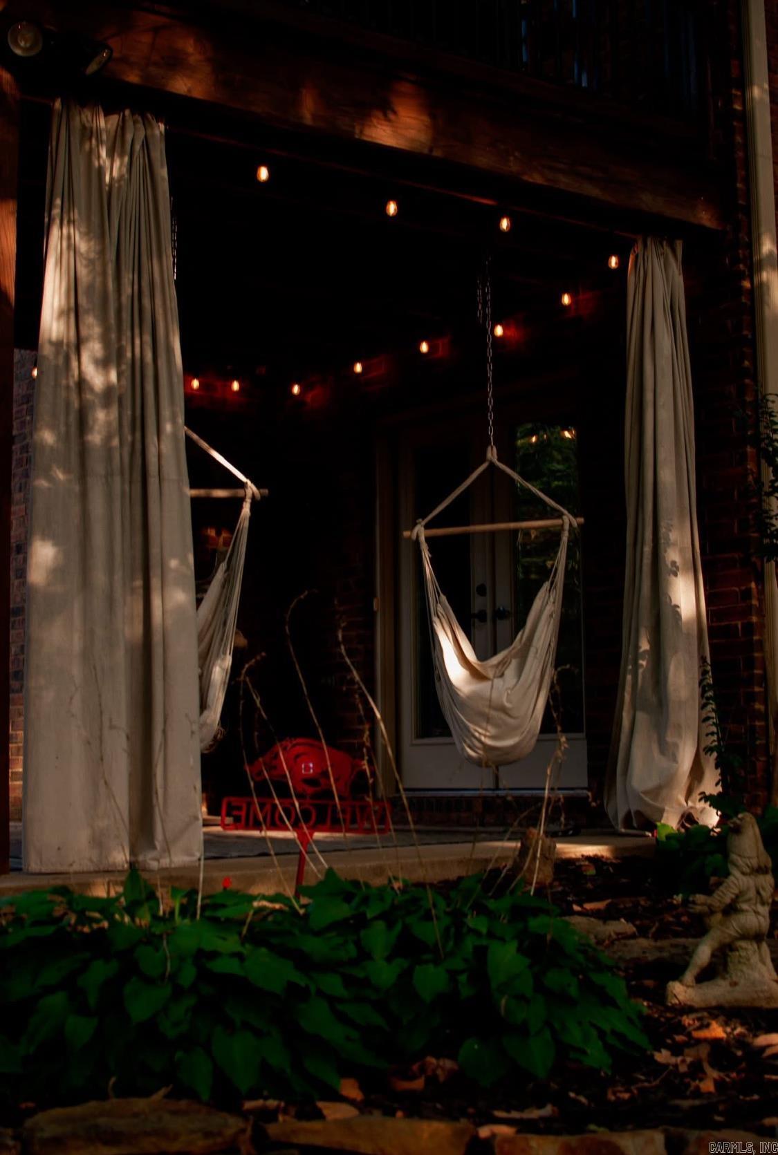 Cresthaven - Residential