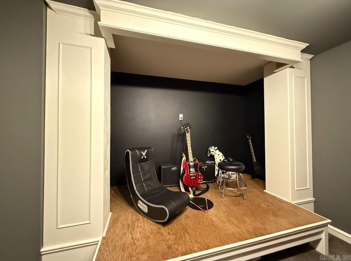 Cresthaven - Residential