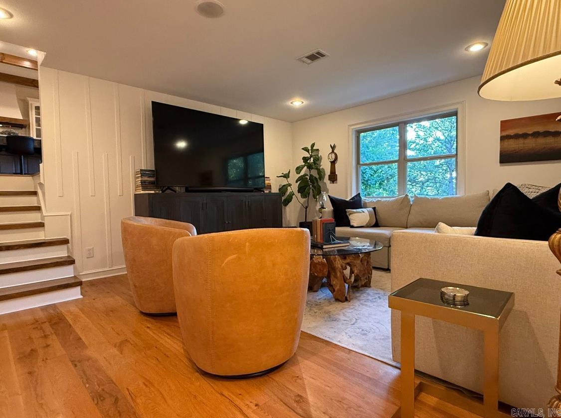 Cresthaven - Residential