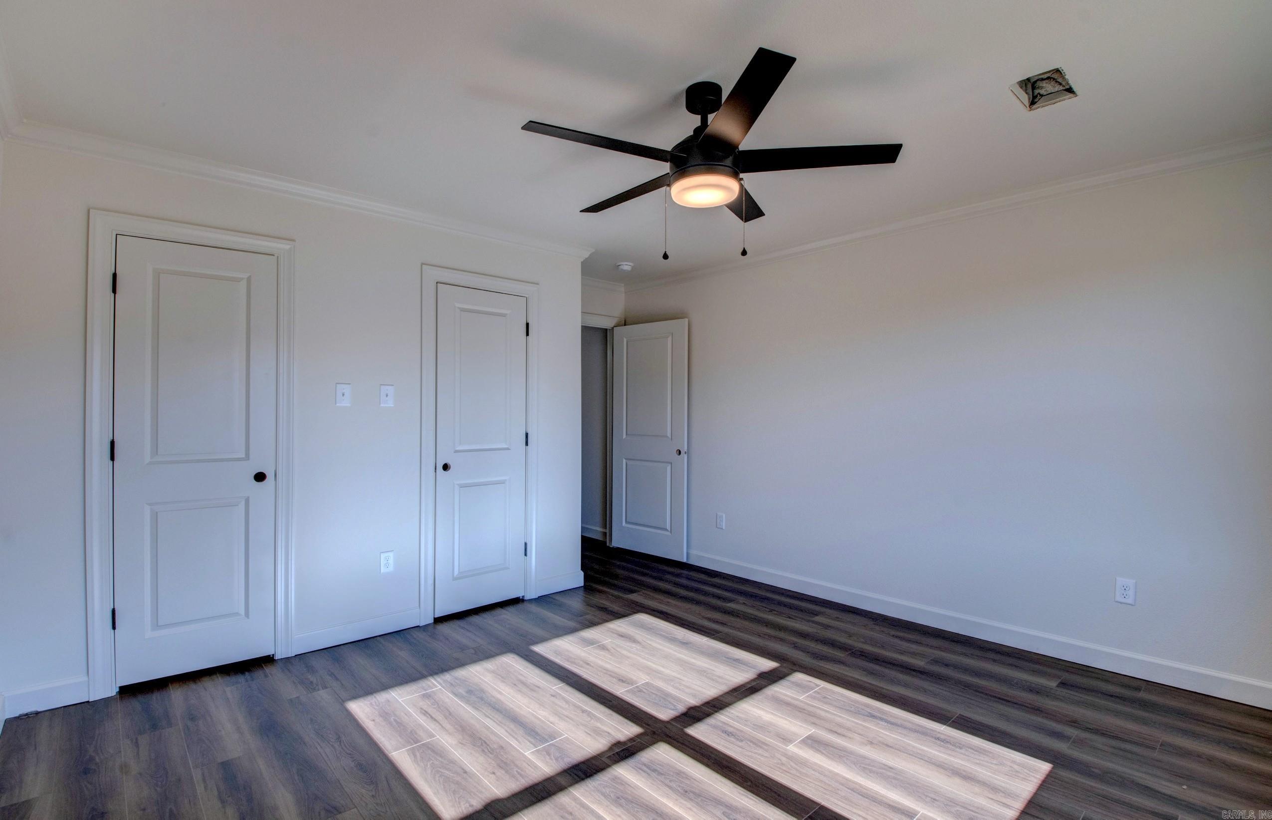 COUNTRY CLUB OF ARK THE - Residential