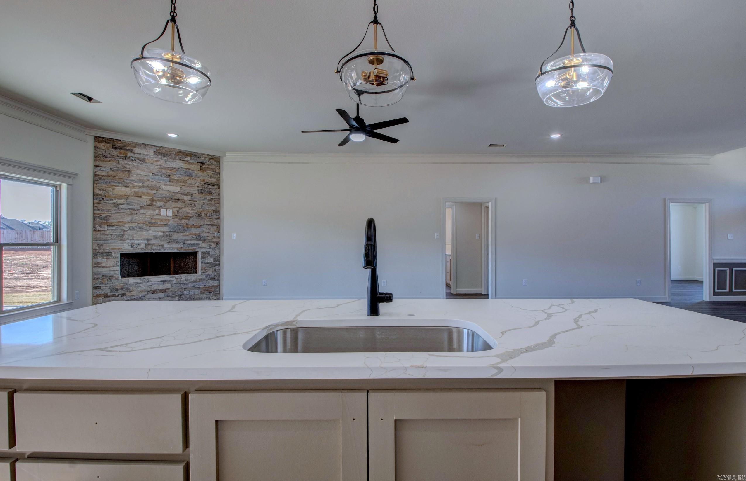 COUNTRY CLUB OF ARK THE - Residential