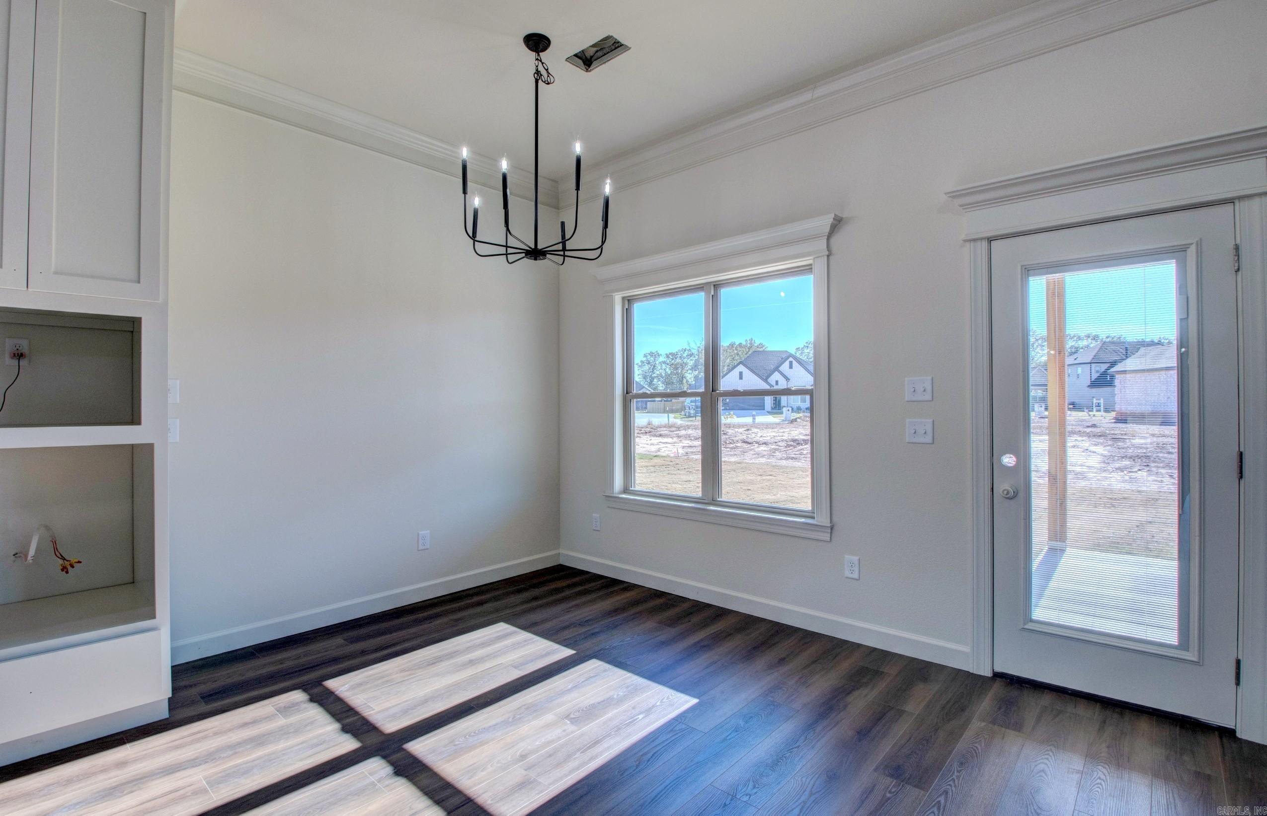 COUNTRY CLUB OF ARK THE - Residential