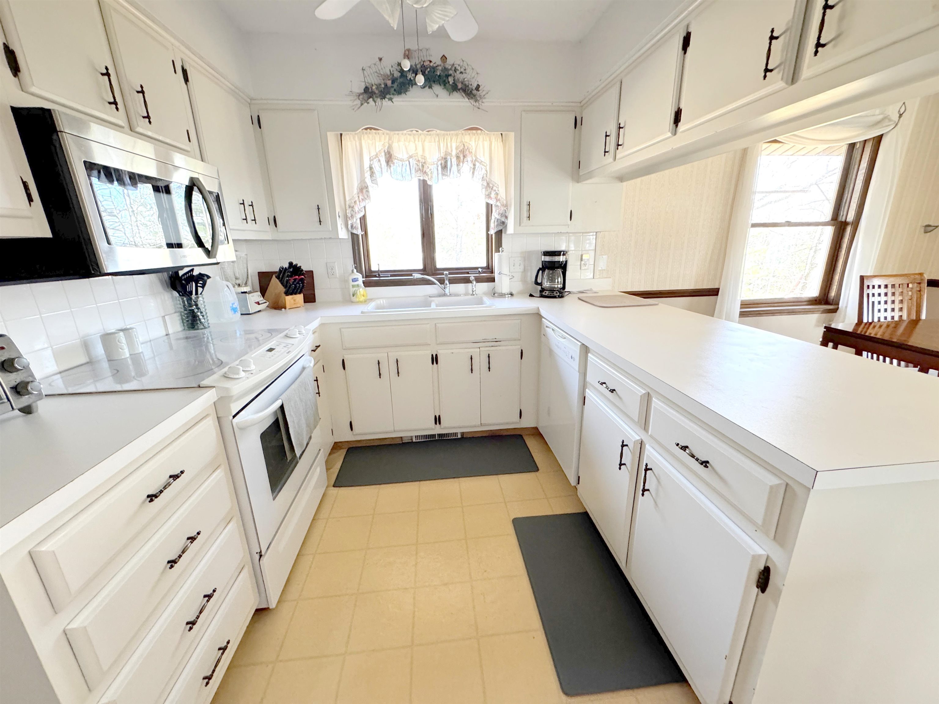 KIMA THIRD - Residential