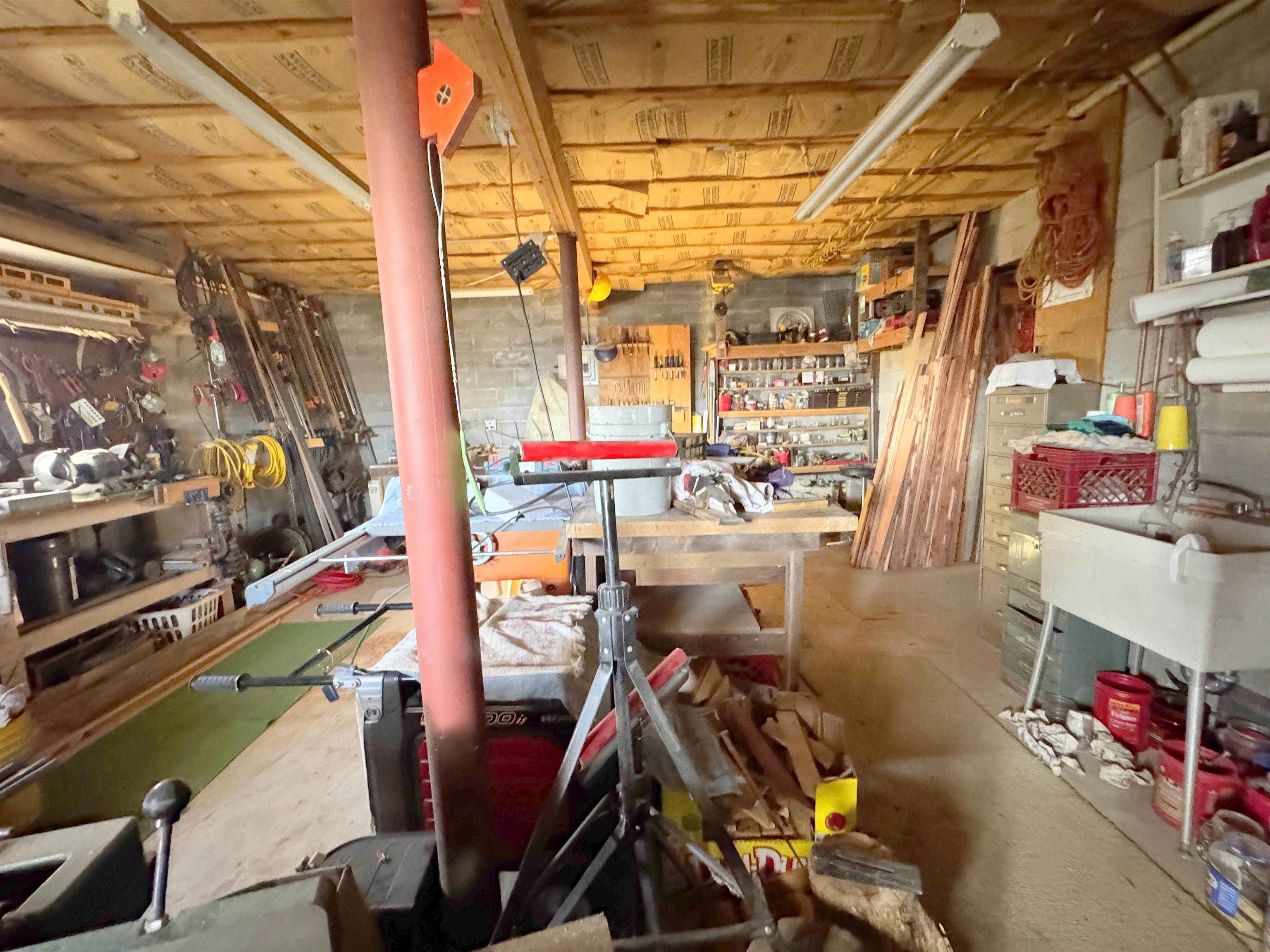 KIMA THIRD - Residential