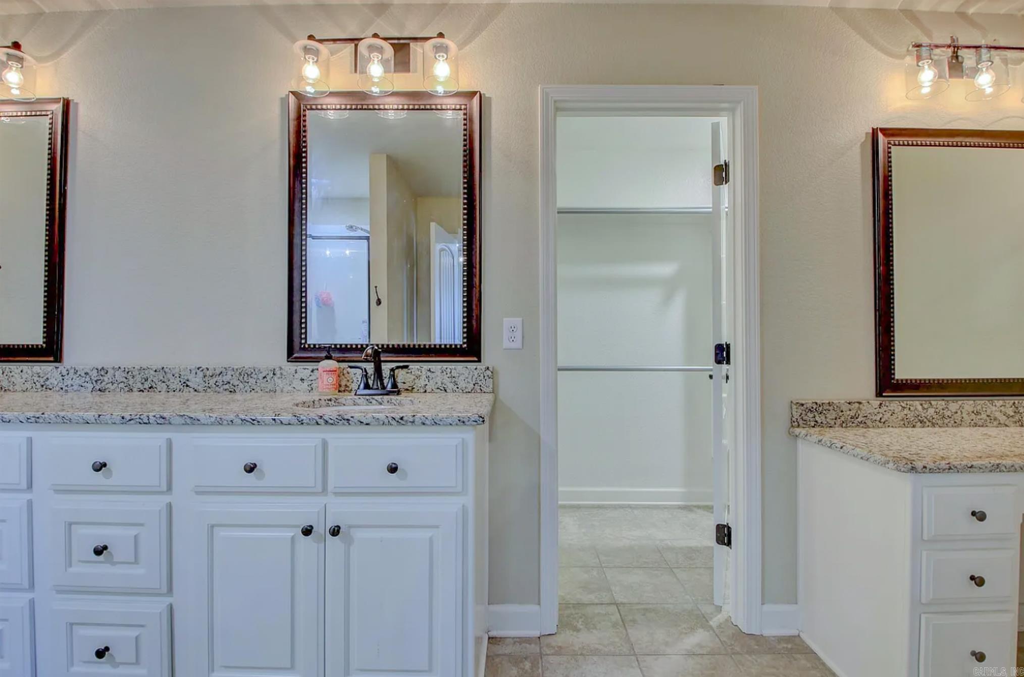 HUNTINGTON PLACE - Residential Lease