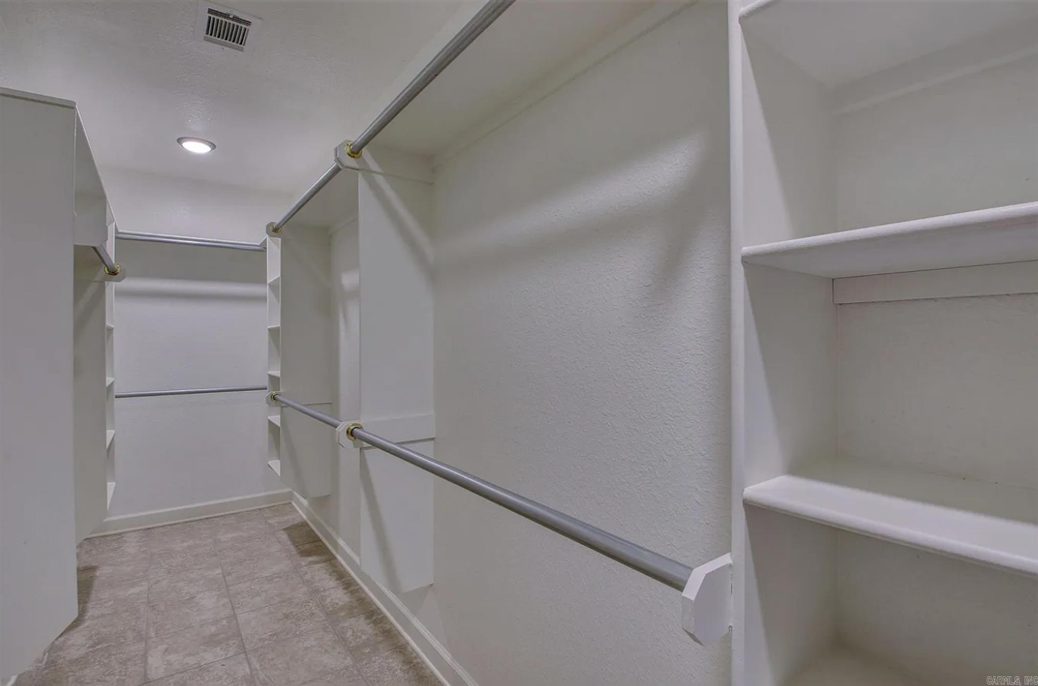 HUNTINGTON PLACE - Residential Lease
