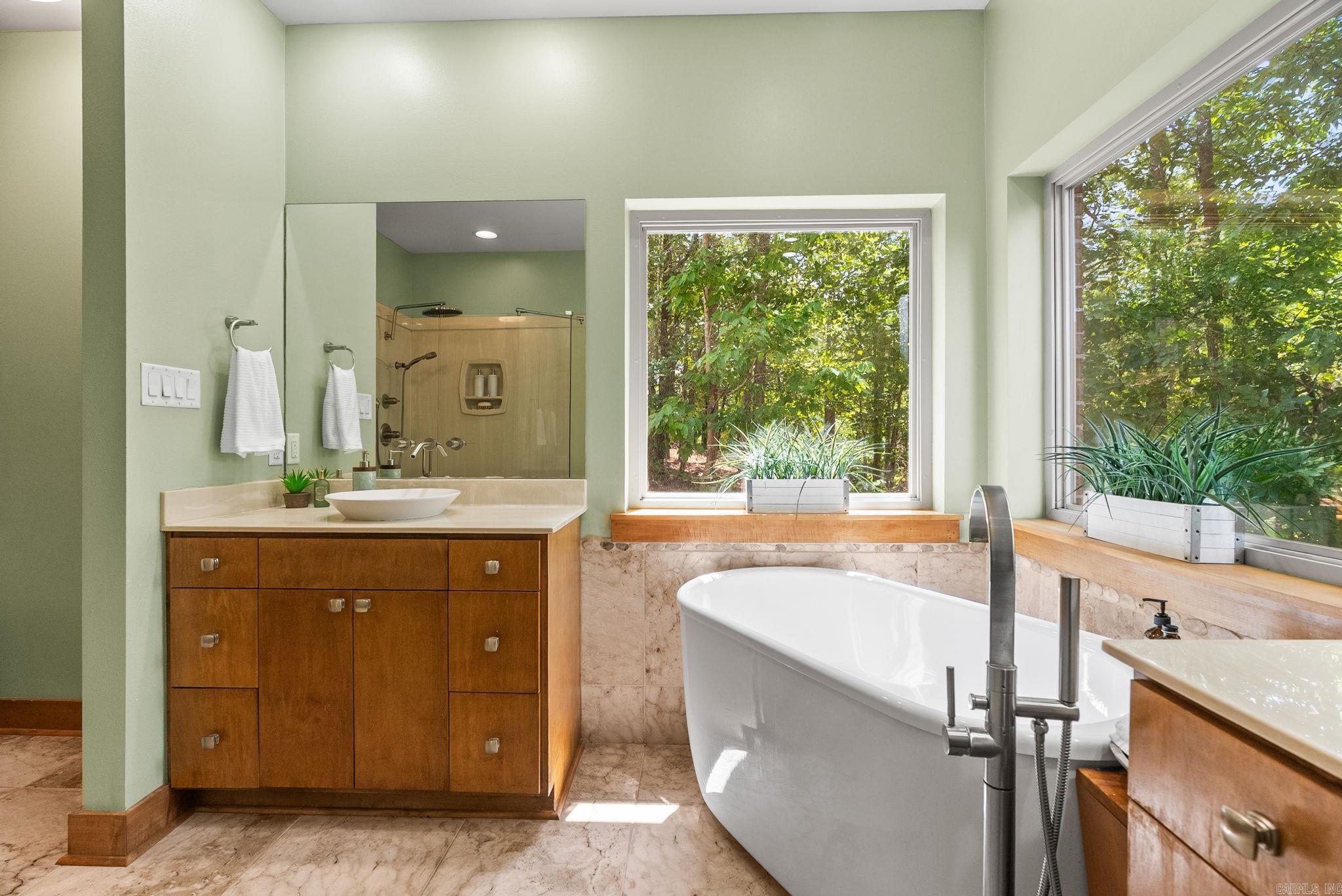 EAGLE RIDGE ESTATES - Residential