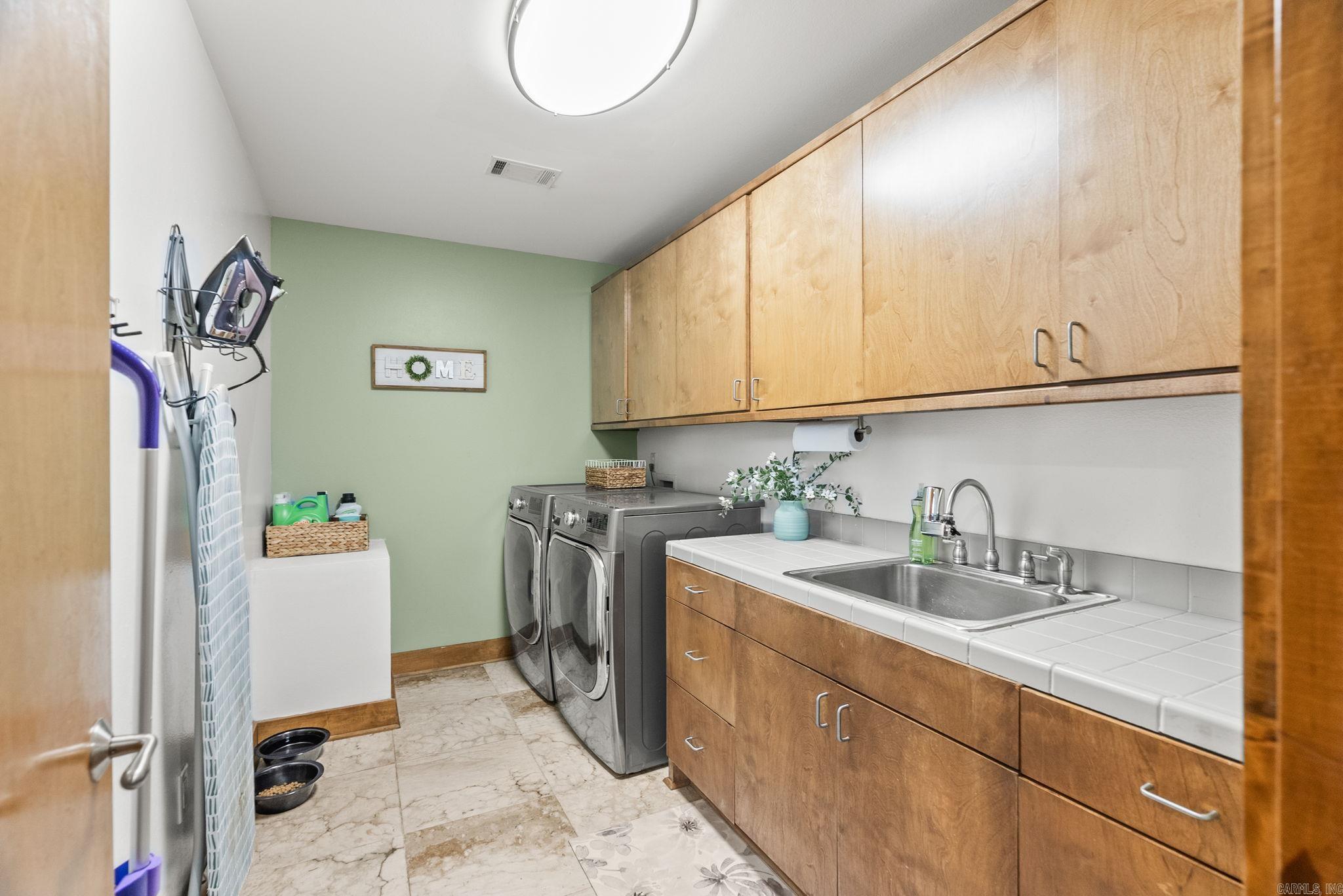 EAGLE RIDGE ESTATES - Residential