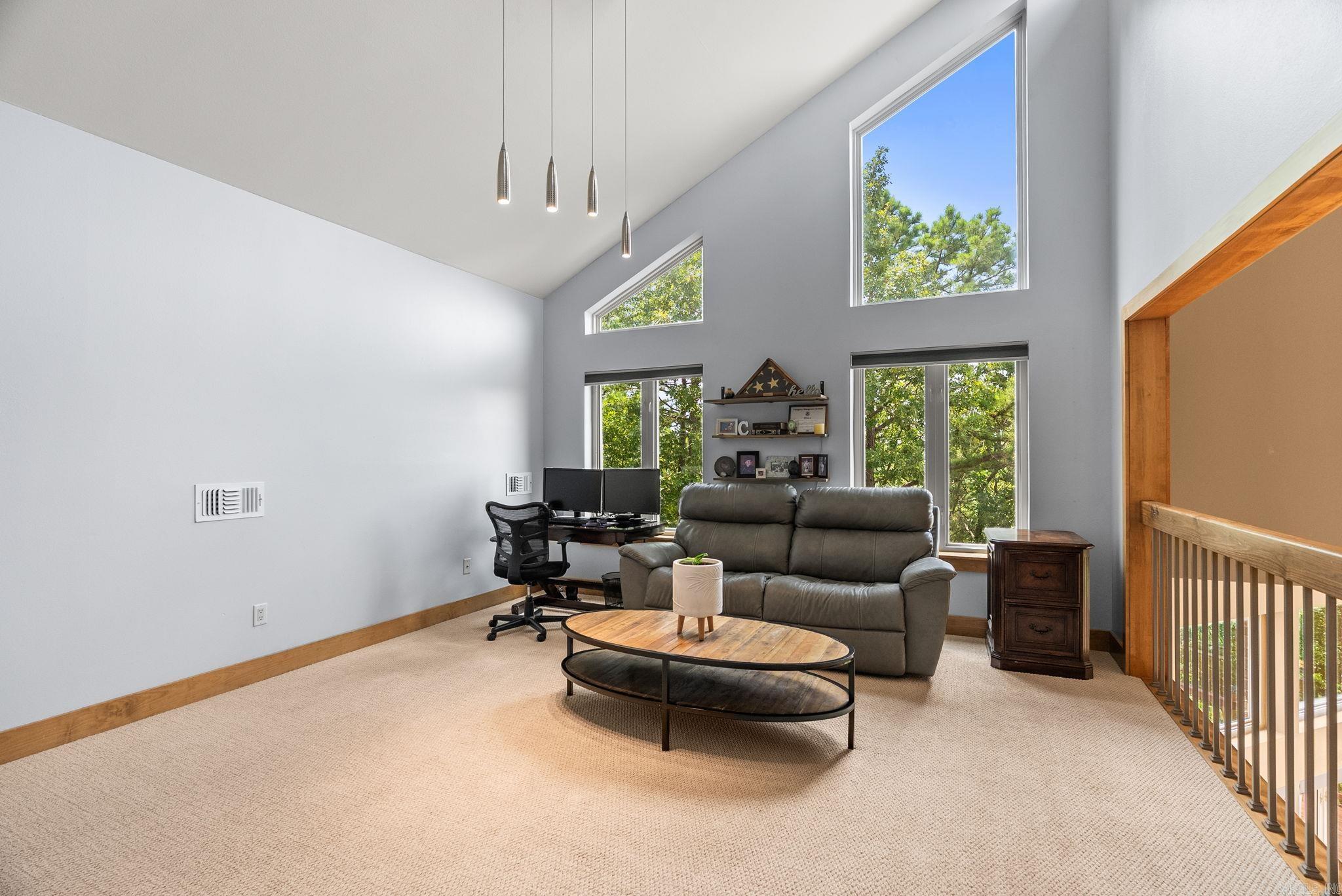 EAGLE RIDGE ESTATES - Residential