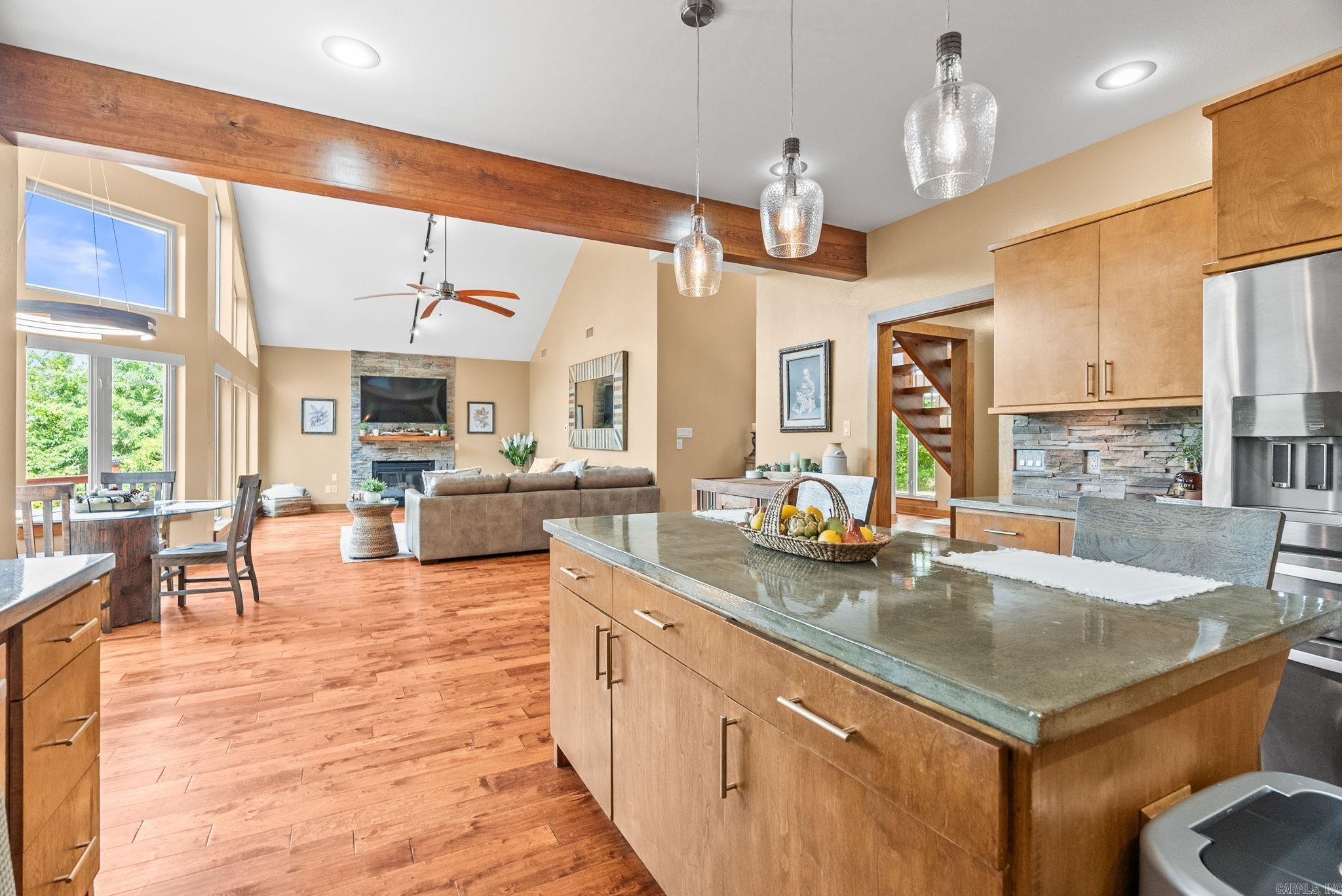 EAGLE RIDGE ESTATES - Residential