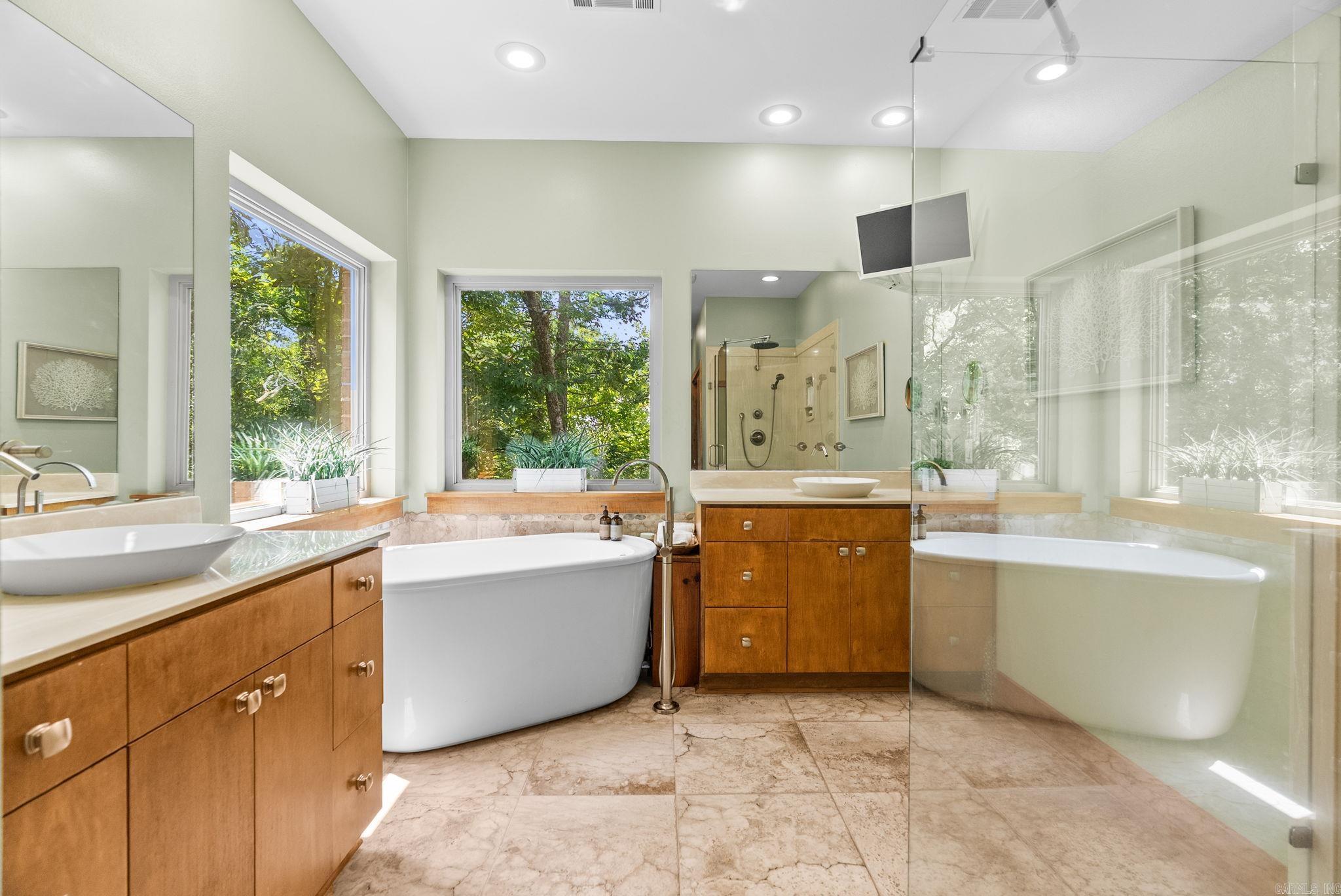 EAGLE RIDGE ESTATES - Residential