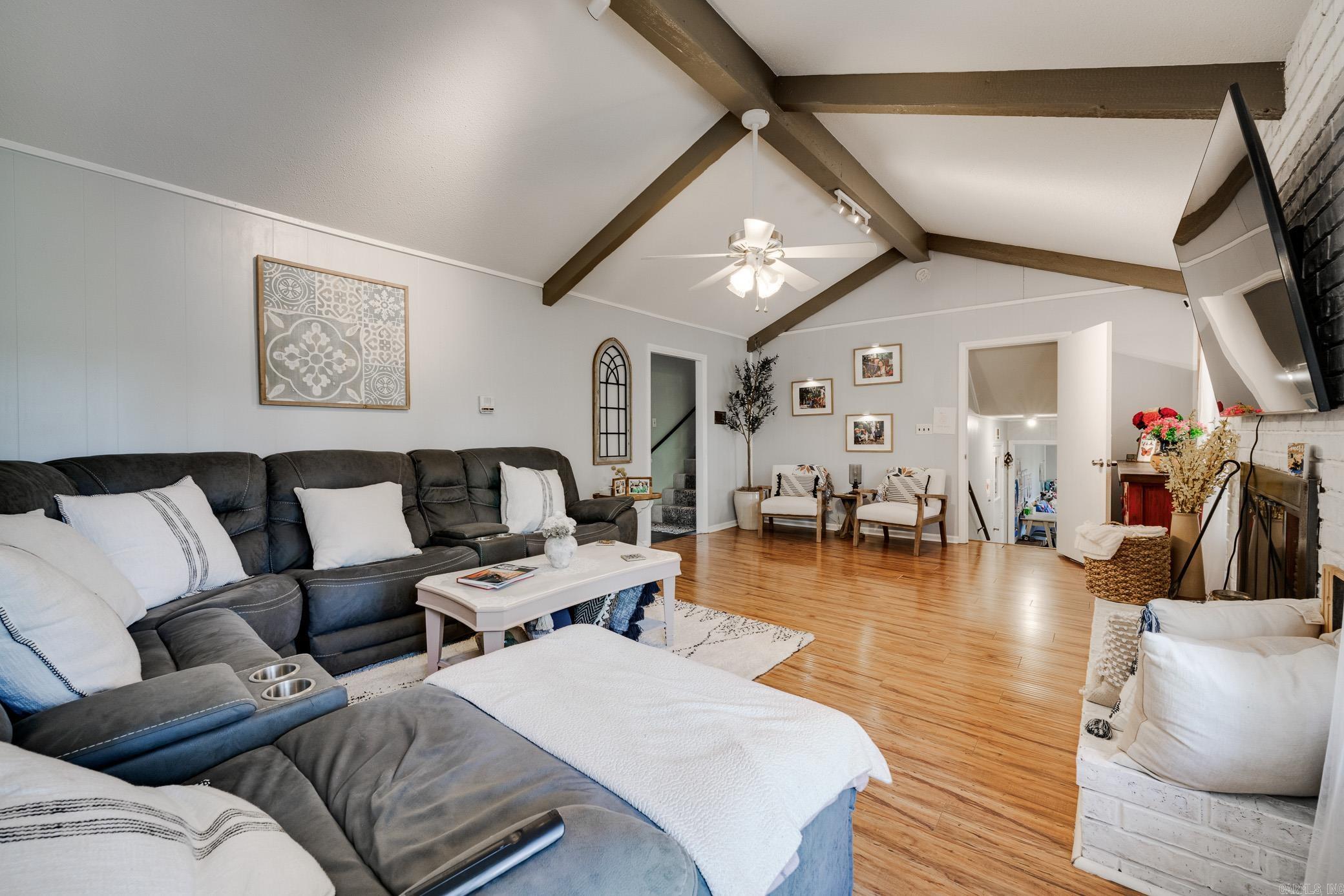 FOXWOOD J - Residential