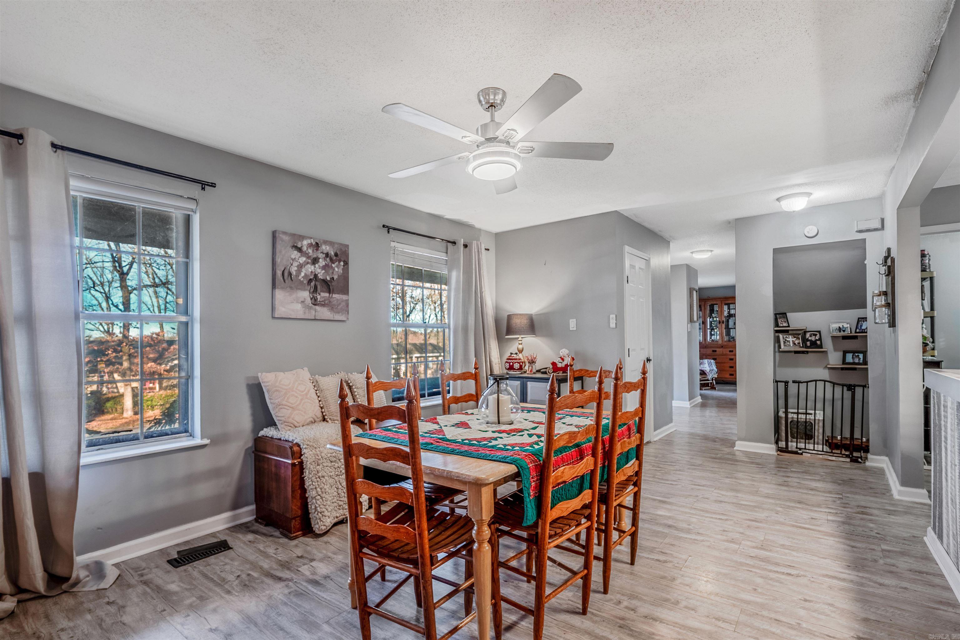 INDIANHEAD LAKES EST - Residential