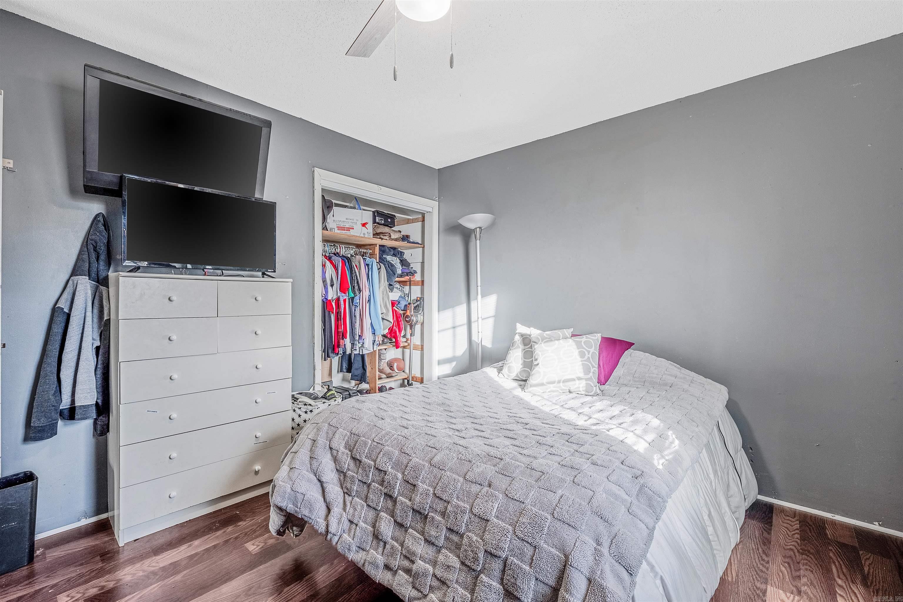 INDIANHEAD LAKES EST - Residential