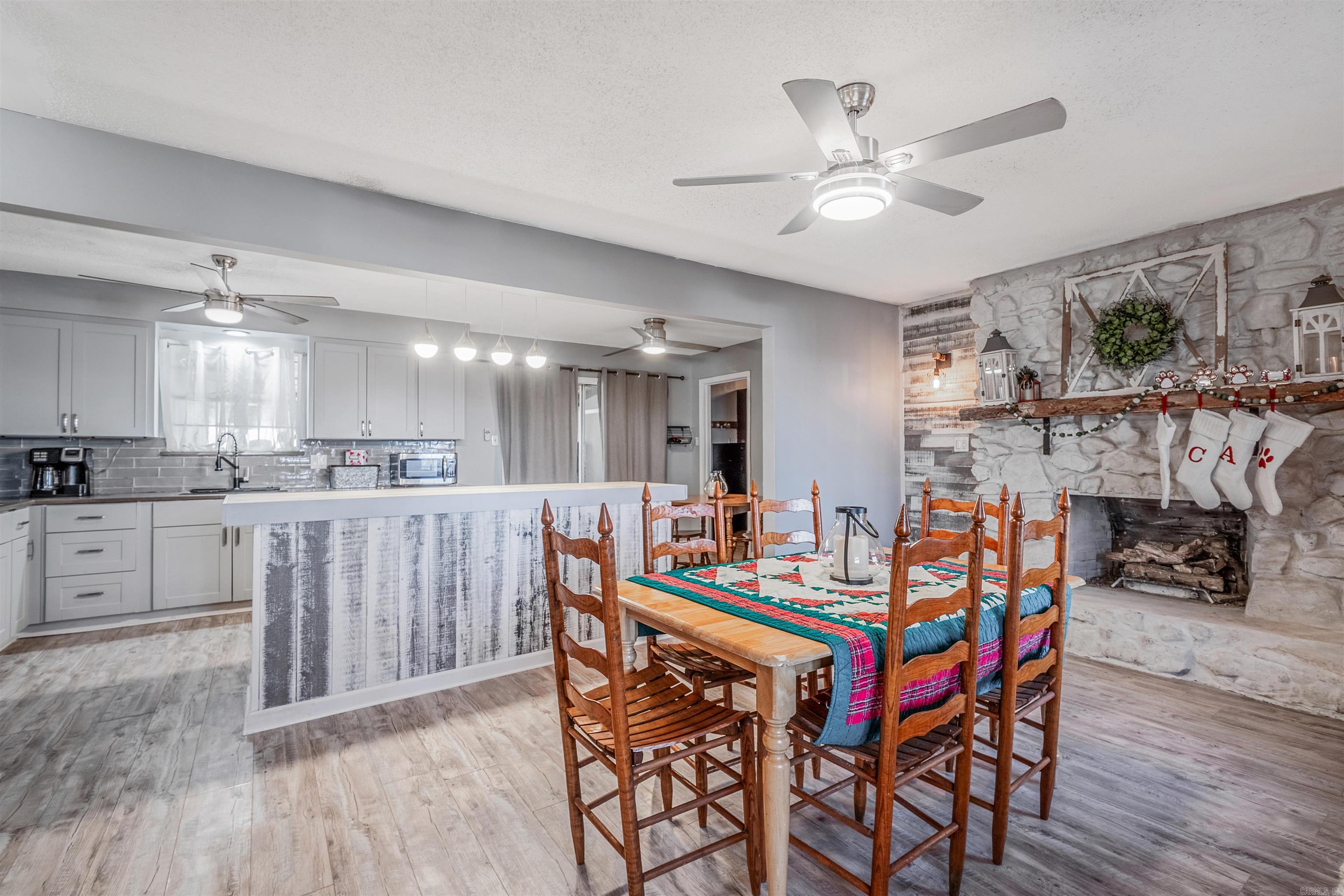 INDIANHEAD LAKES EST - Residential