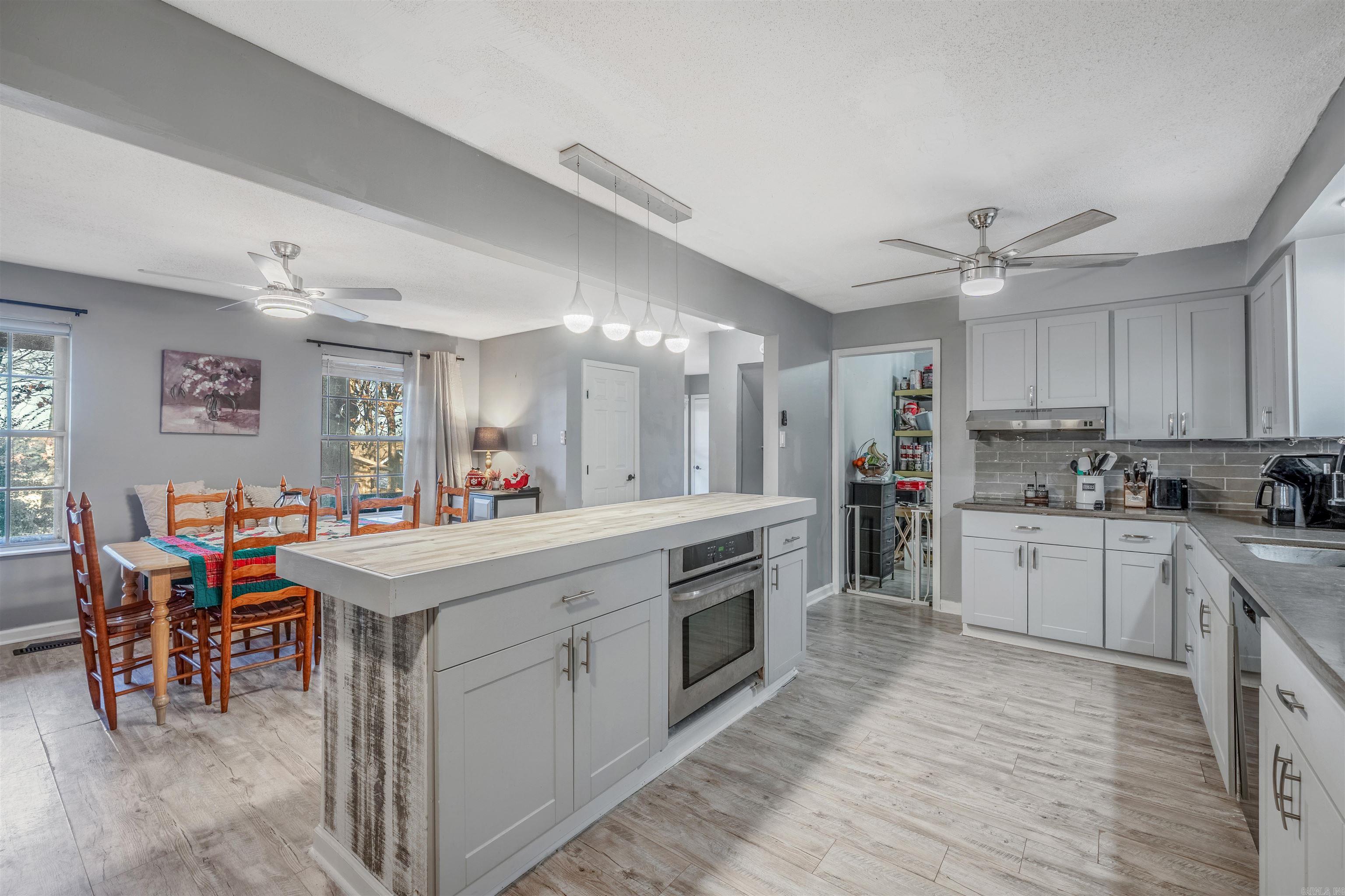 INDIANHEAD LAKES EST - Residential