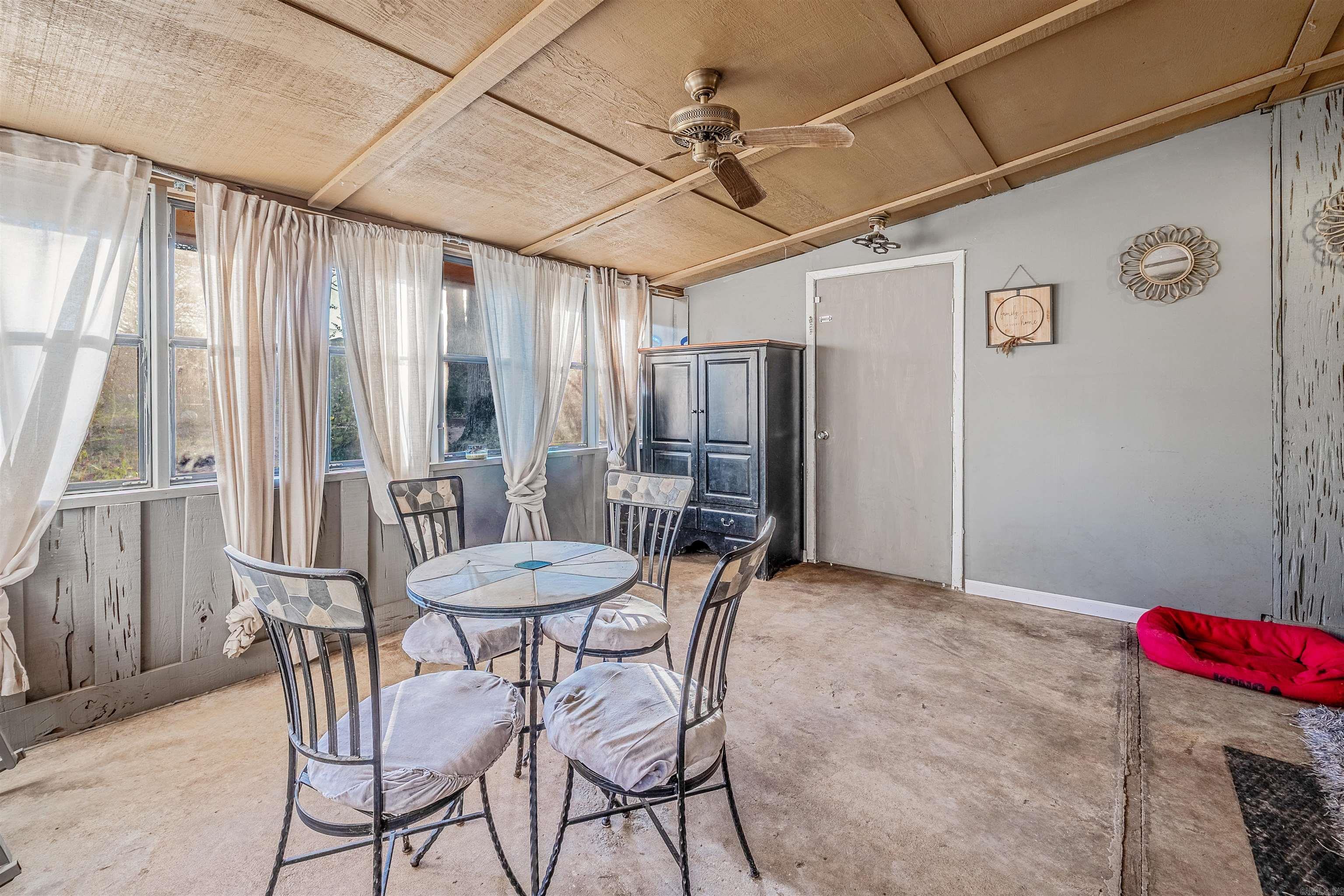 INDIANHEAD LAKES EST - Residential