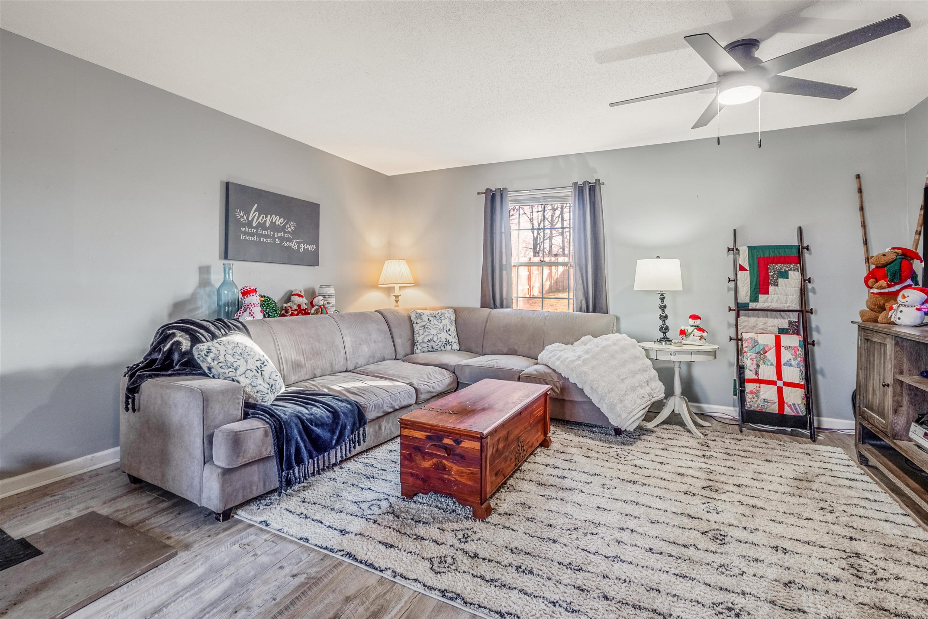 INDIANHEAD LAKES EST - Residential