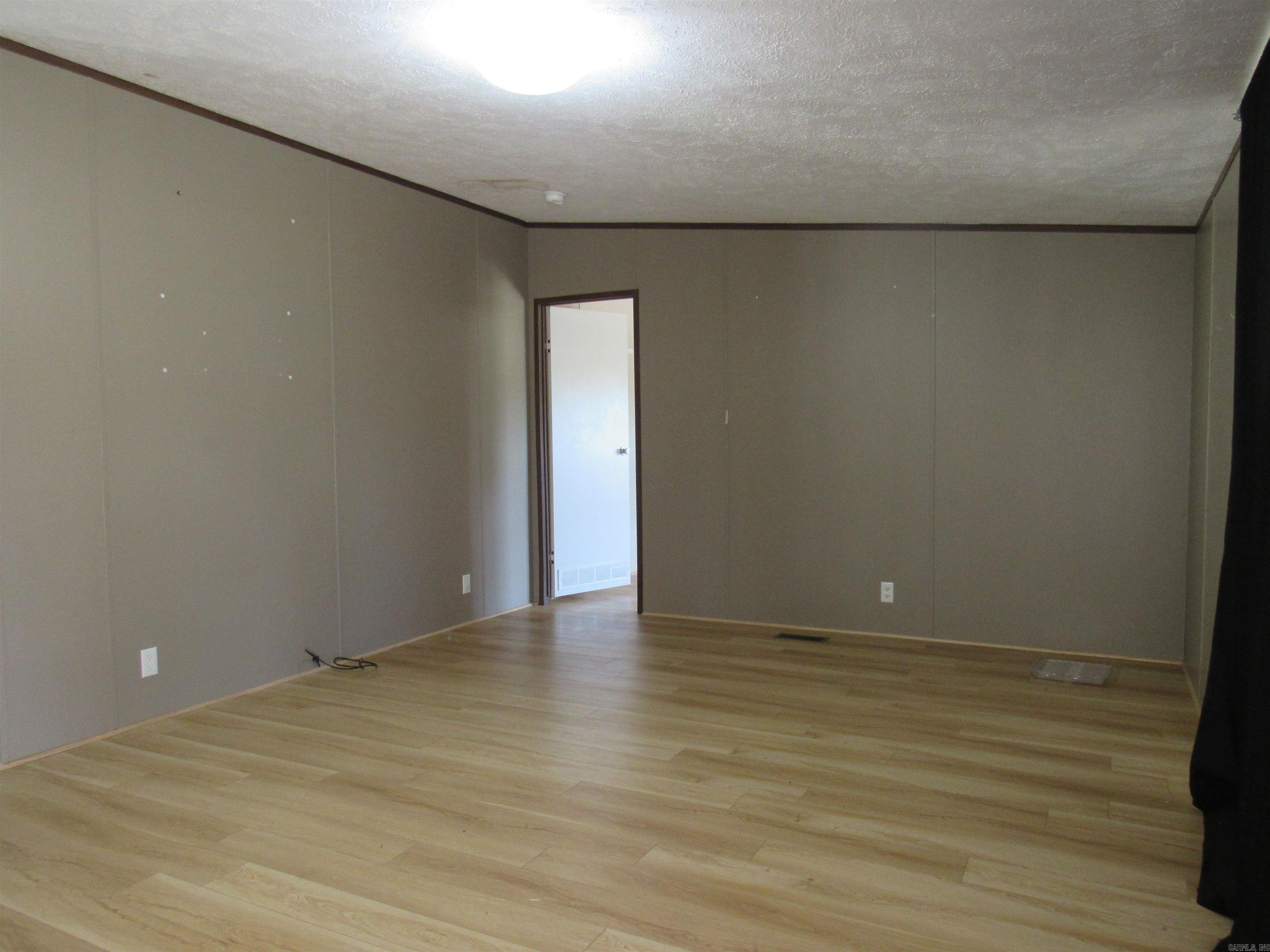 Metes & Bounds - Residential Lease