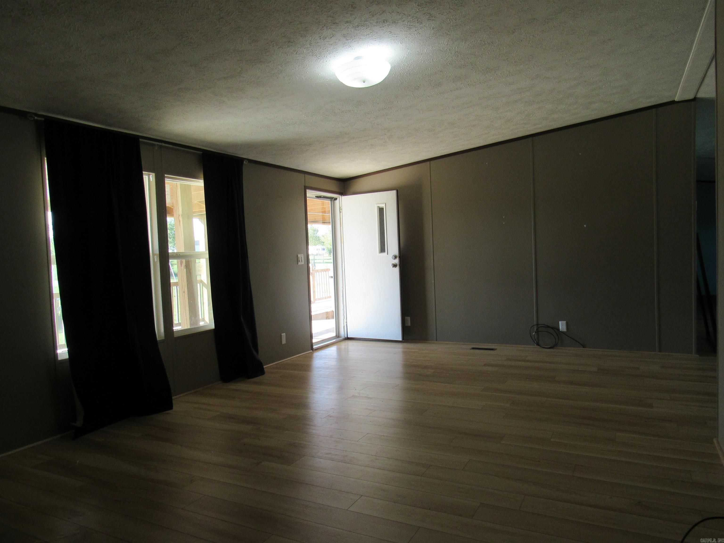Metes & Bounds - Residential Lease
