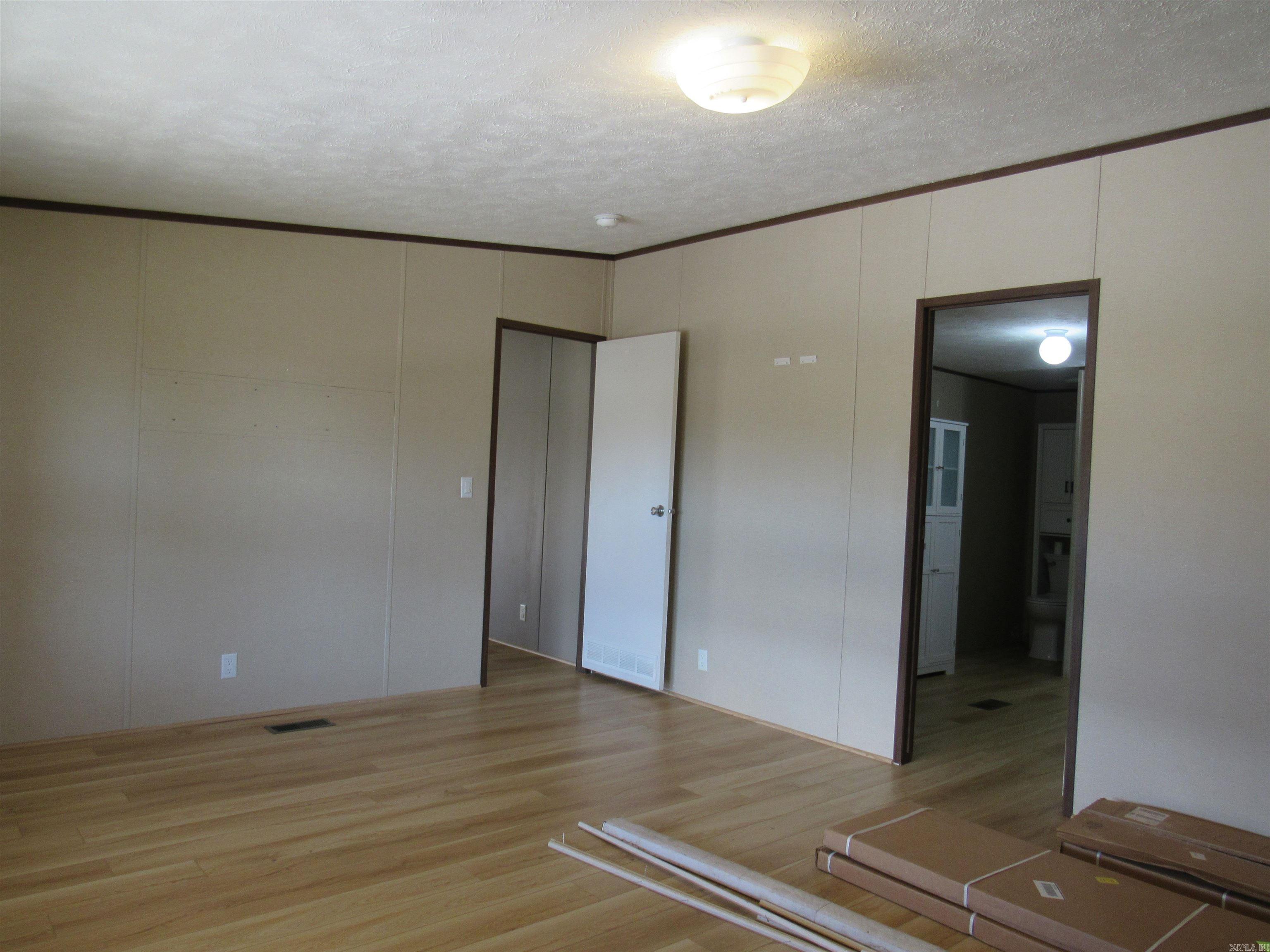 Metes & Bounds - Residential Lease