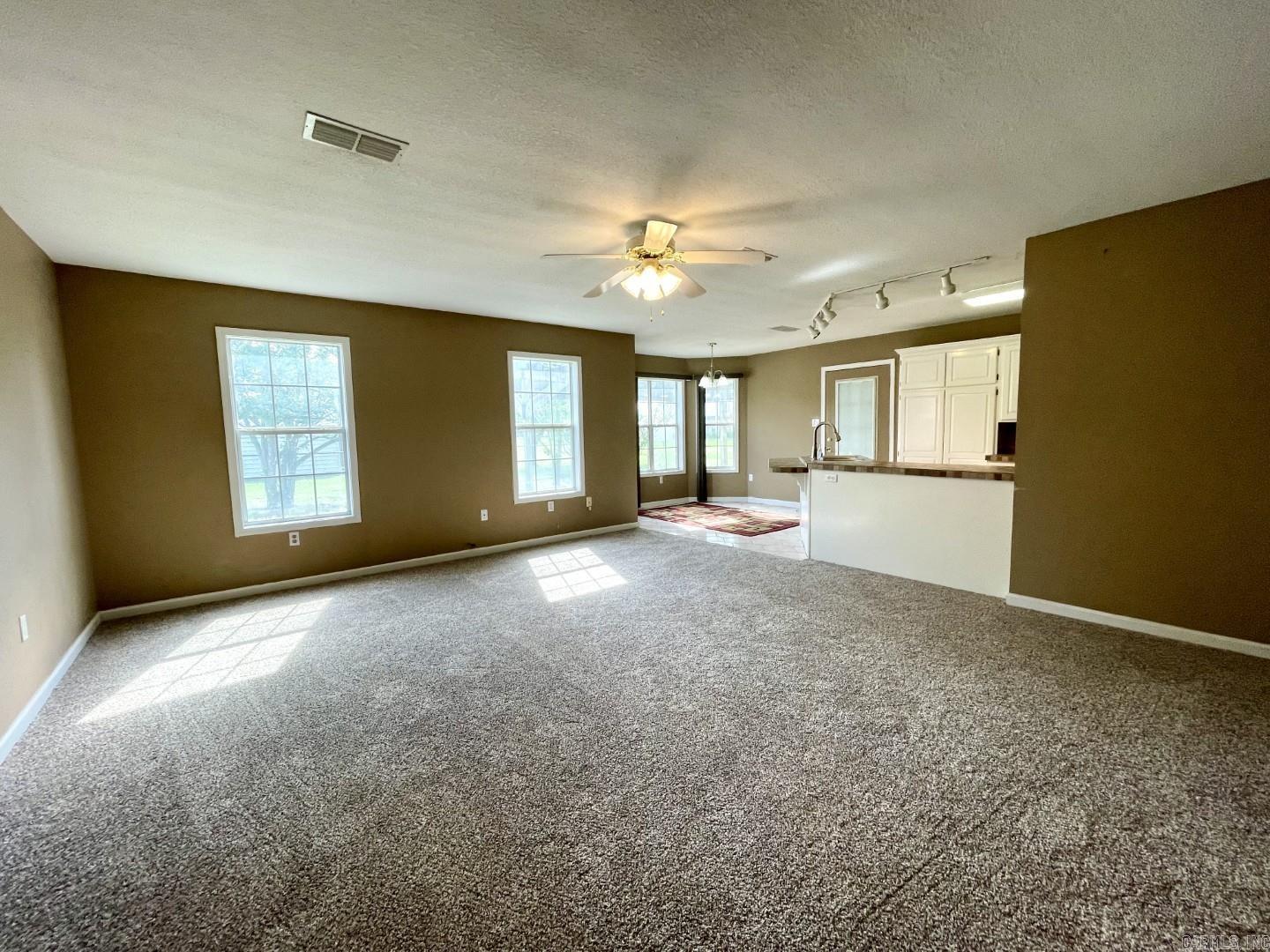 Main Place - Residential