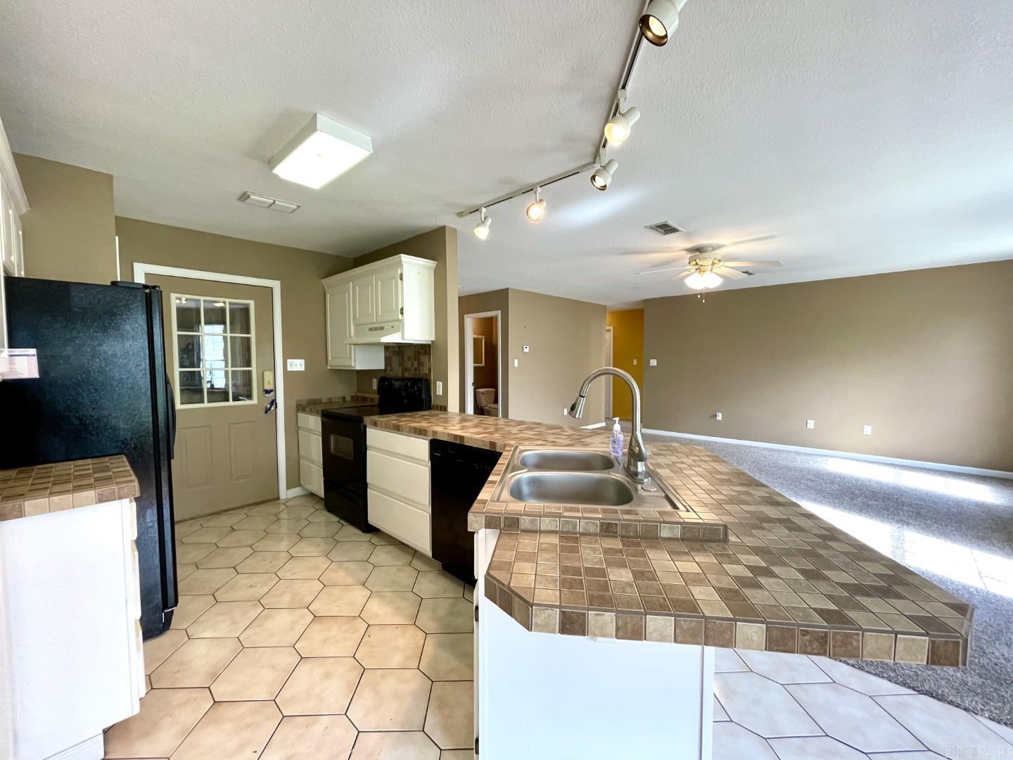 Main Place - Residential