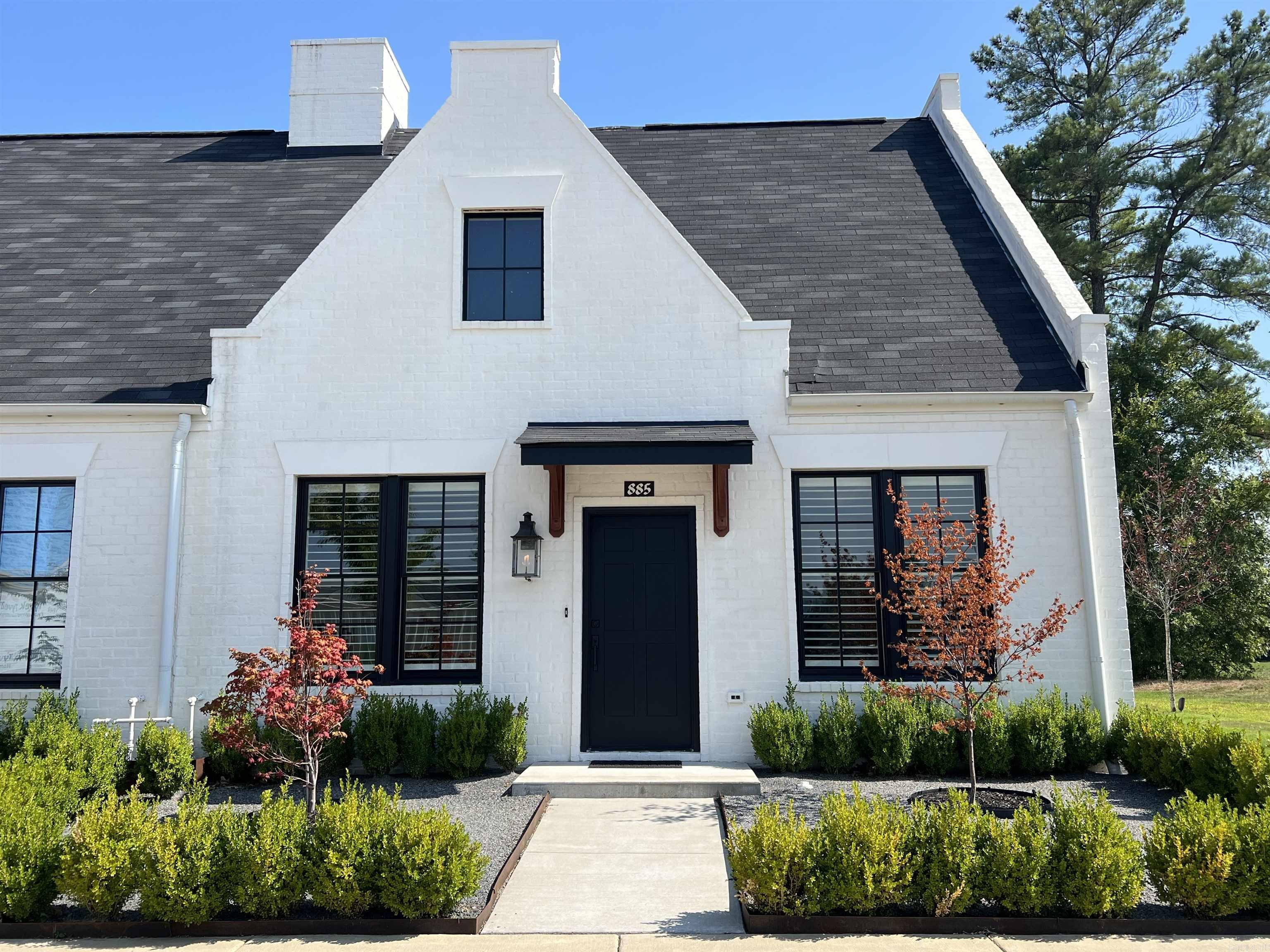 VILLAGE @ HENDRIX - Residential