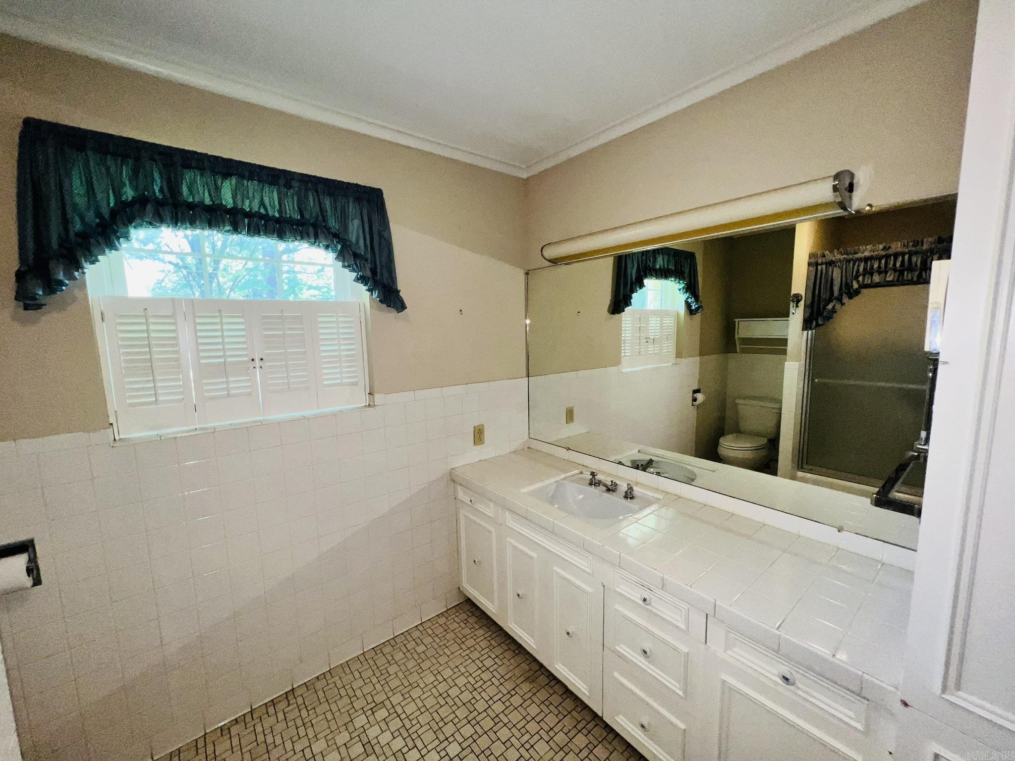 MIKE BERG LAKE - Residential