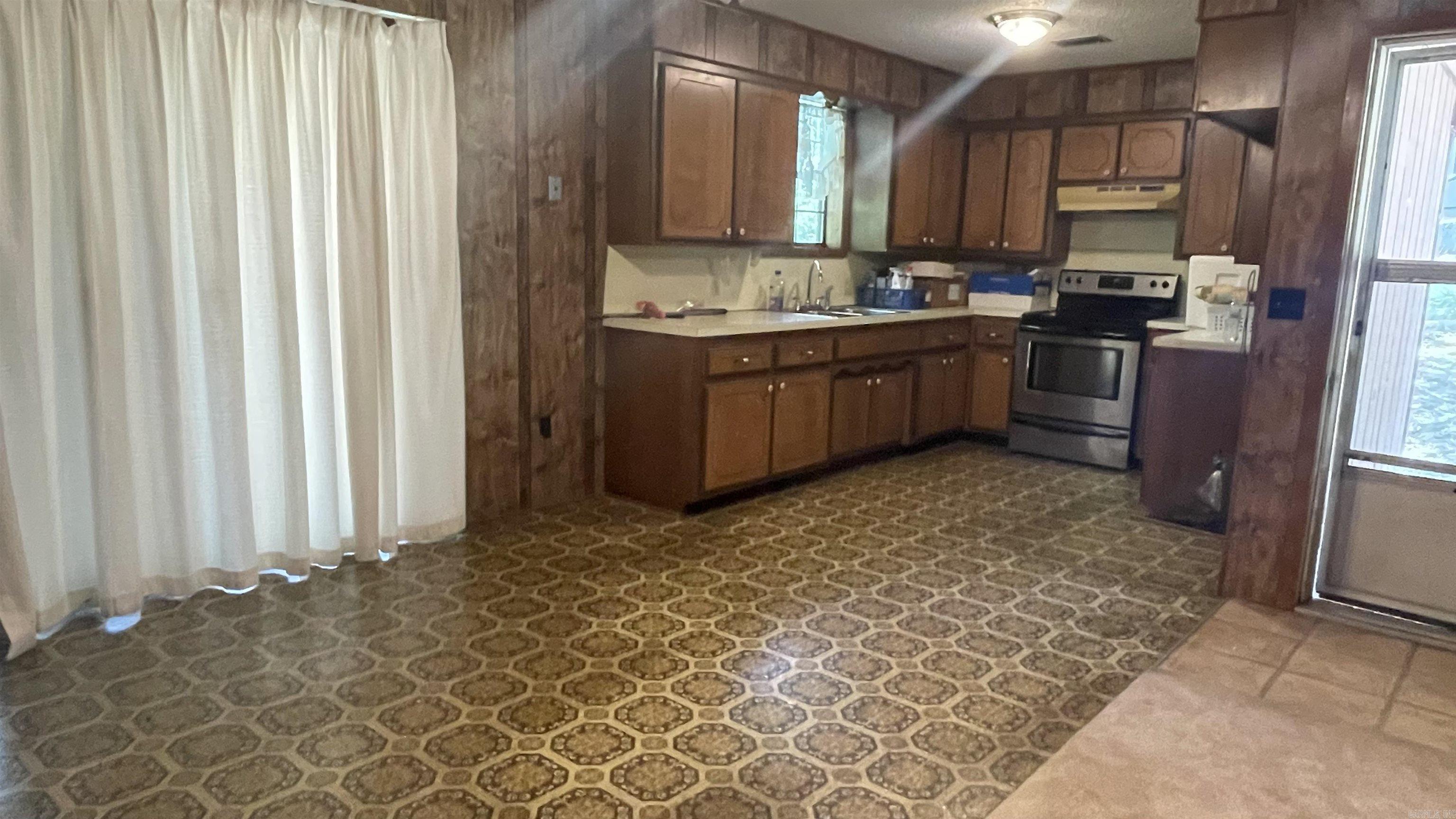 MISTY MEADOWS - Residential