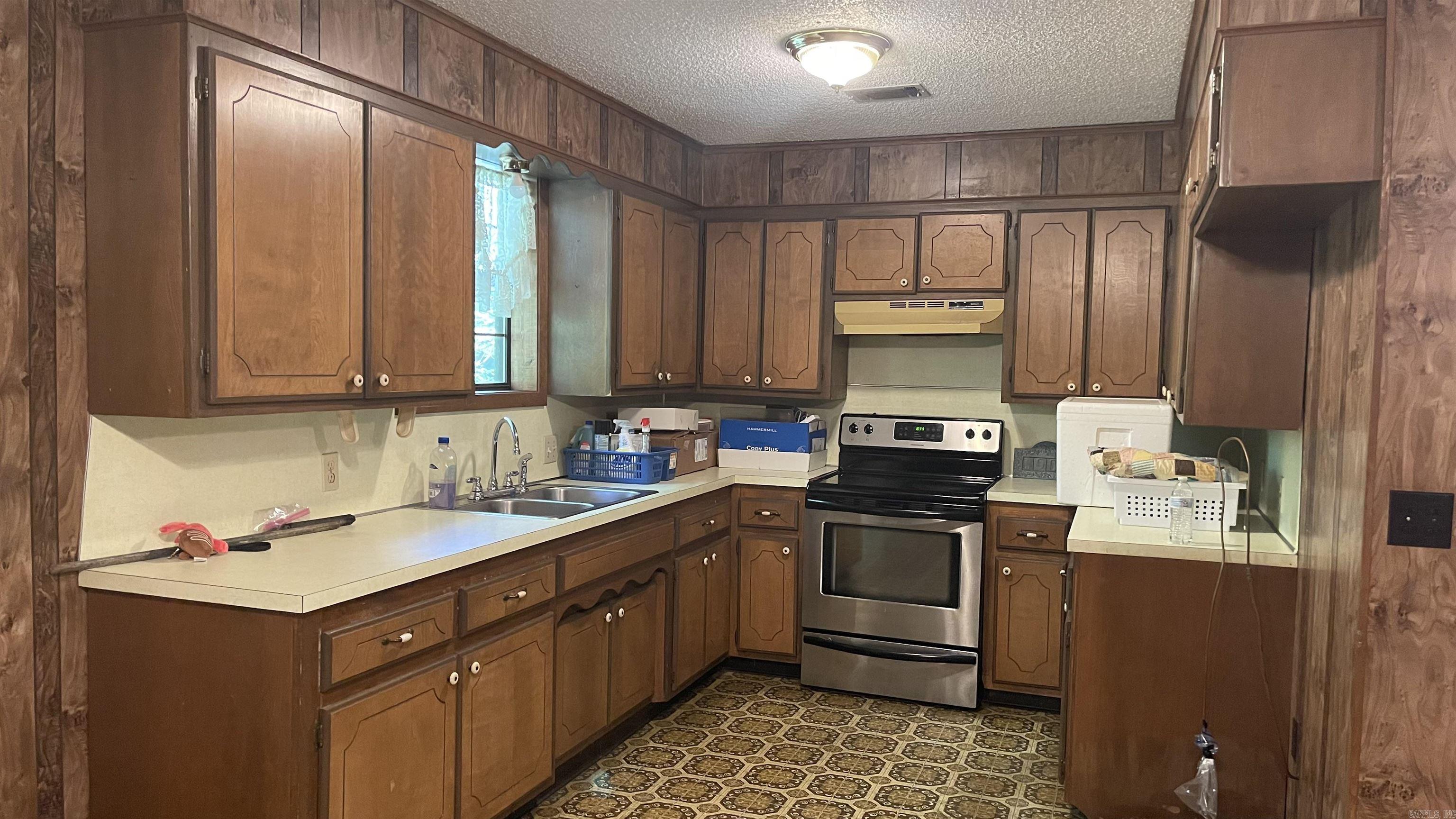 MISTY MEADOWS - Residential