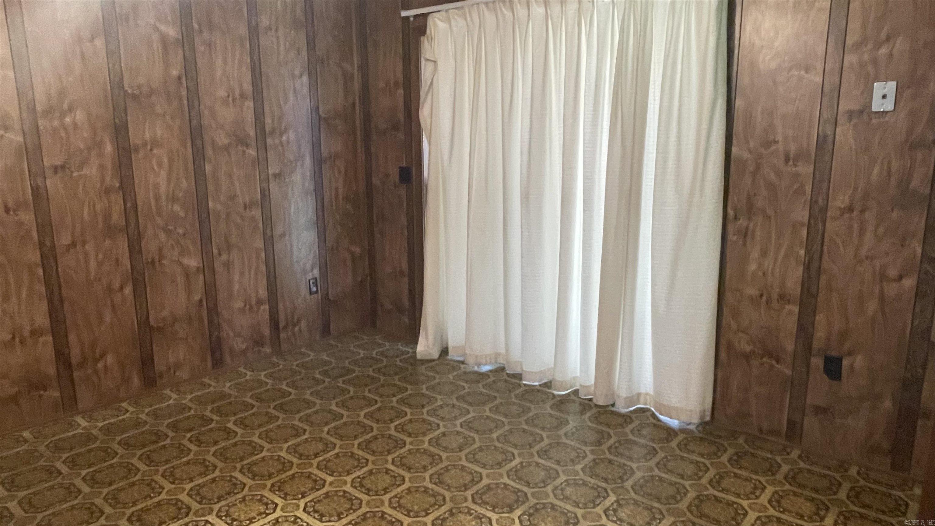 MISTY MEADOWS - Residential