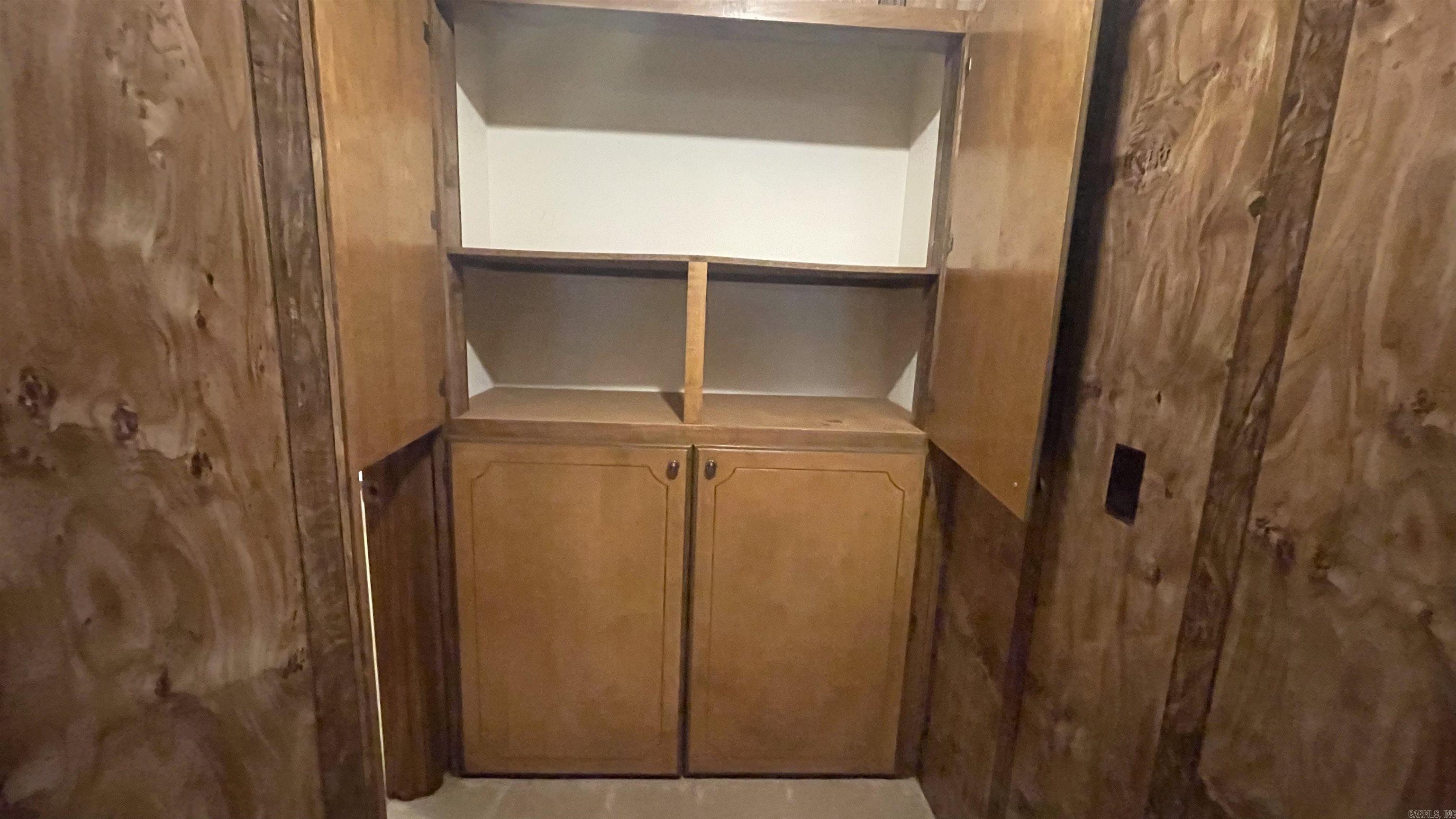 MISTY MEADOWS - Residential